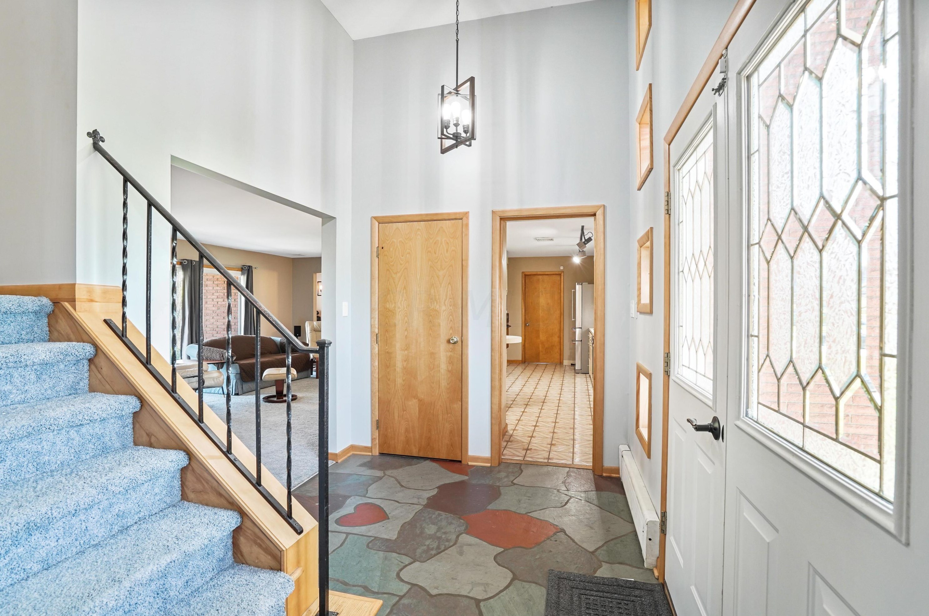 1552 Hickory Run Dr, Columbus OH 43204-1517 exterior