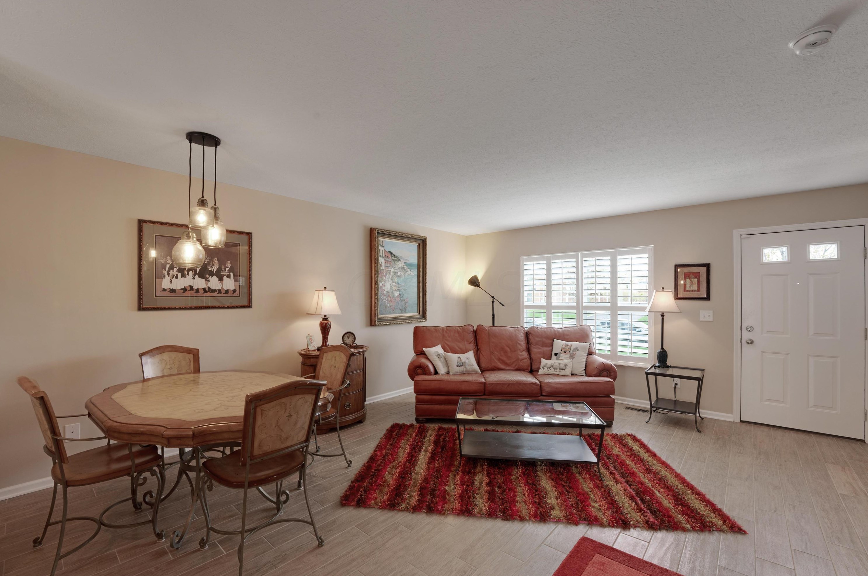 108 Highbluffs Blvd, Columbus, OH 43235-1487