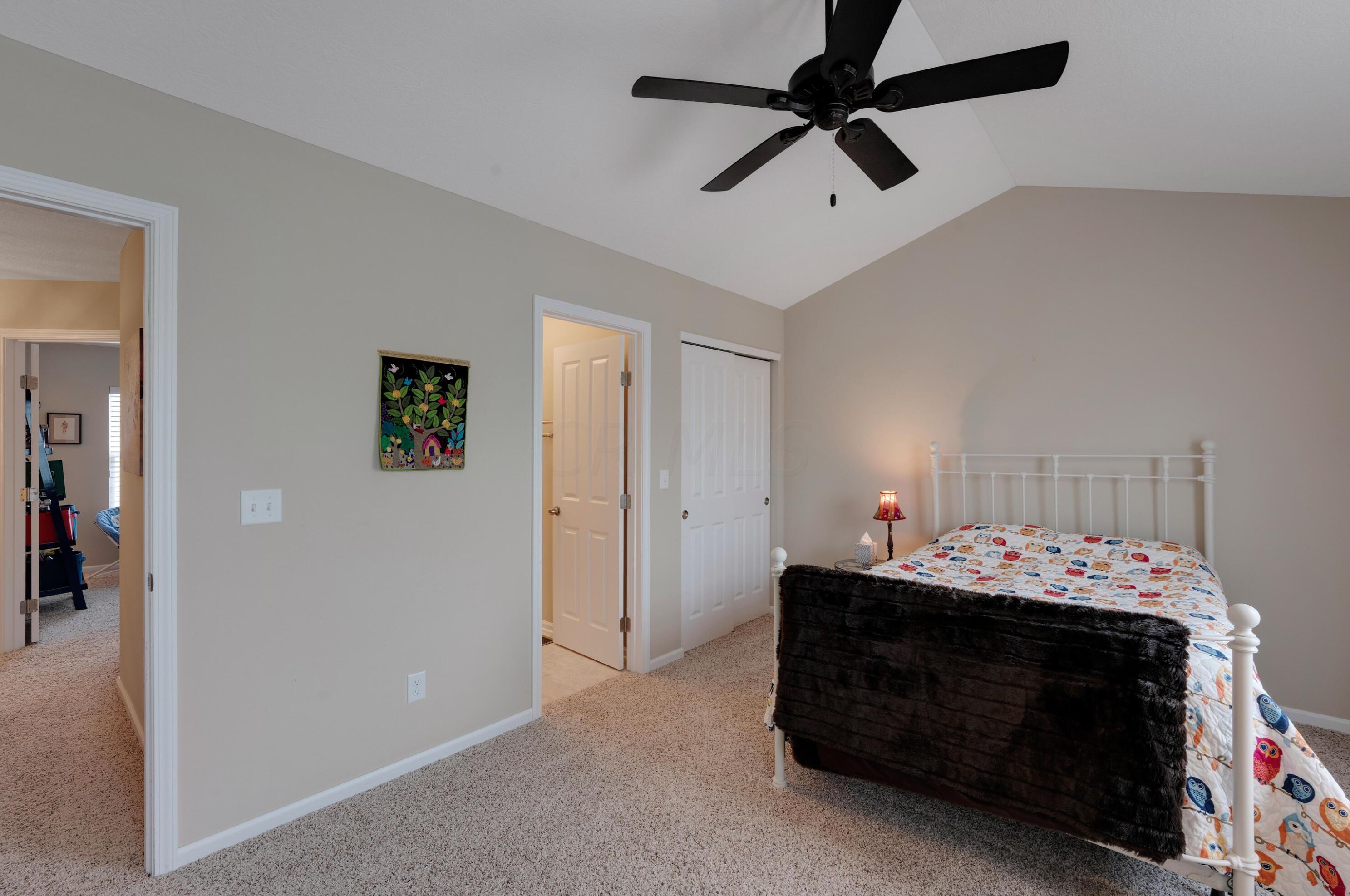 108 Highbluffs Blvd, Columbus OH 43235-8421 exterior