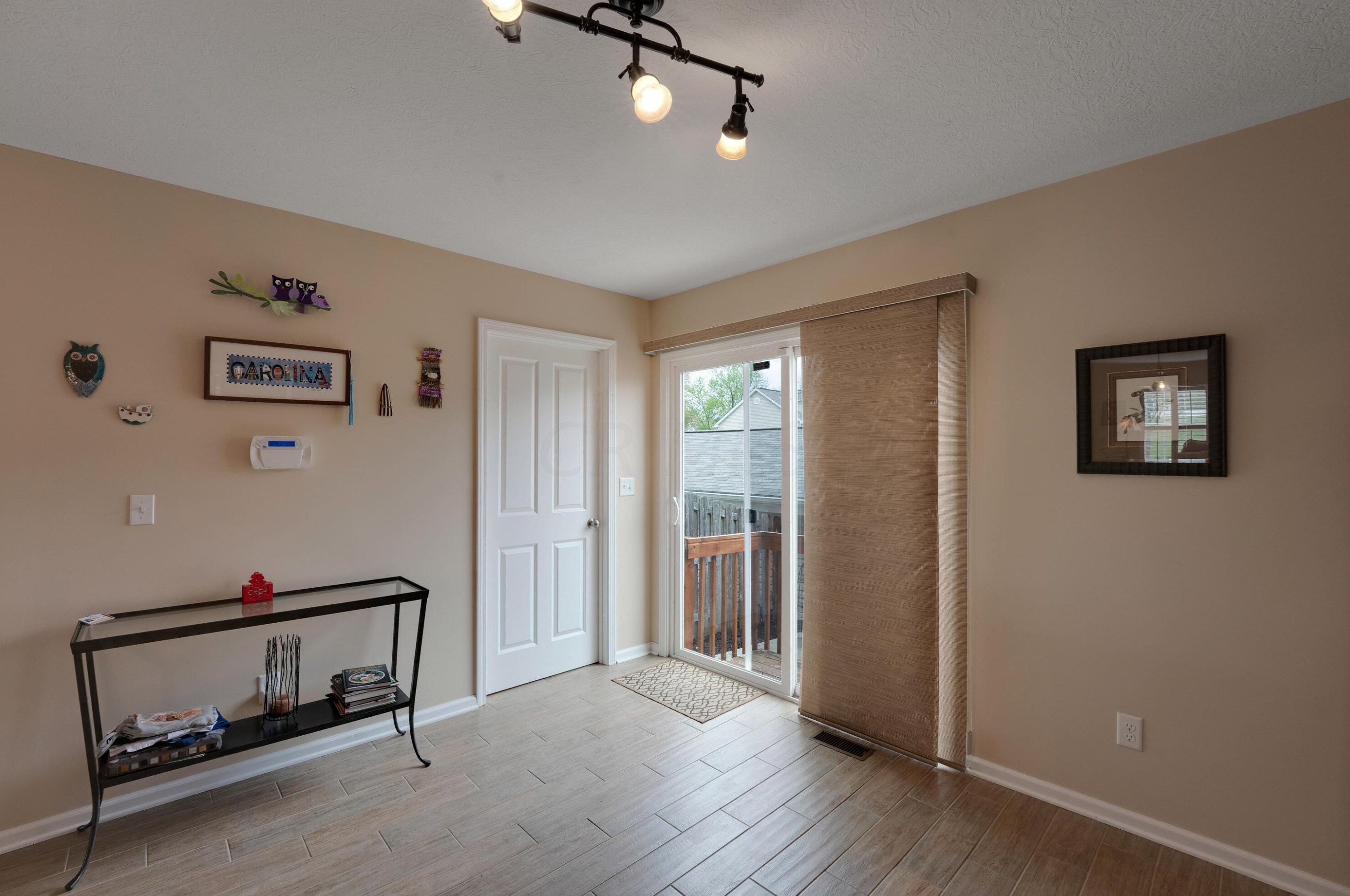 108 Highbluffs Blvd, Columbus OH 43235-8421 exterior