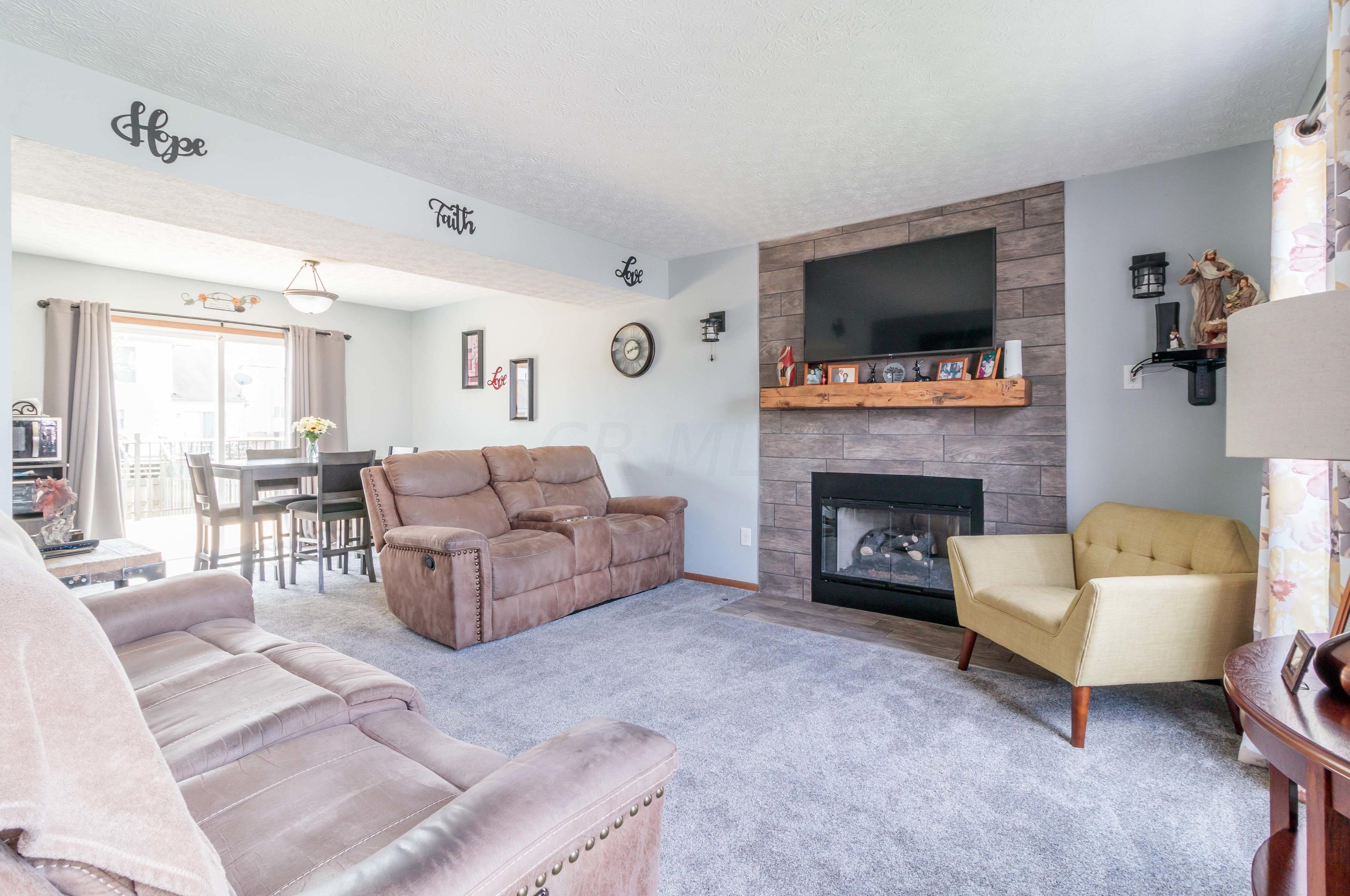 1015 Lavender Ln, Columbus OH 43207-7220 exterior