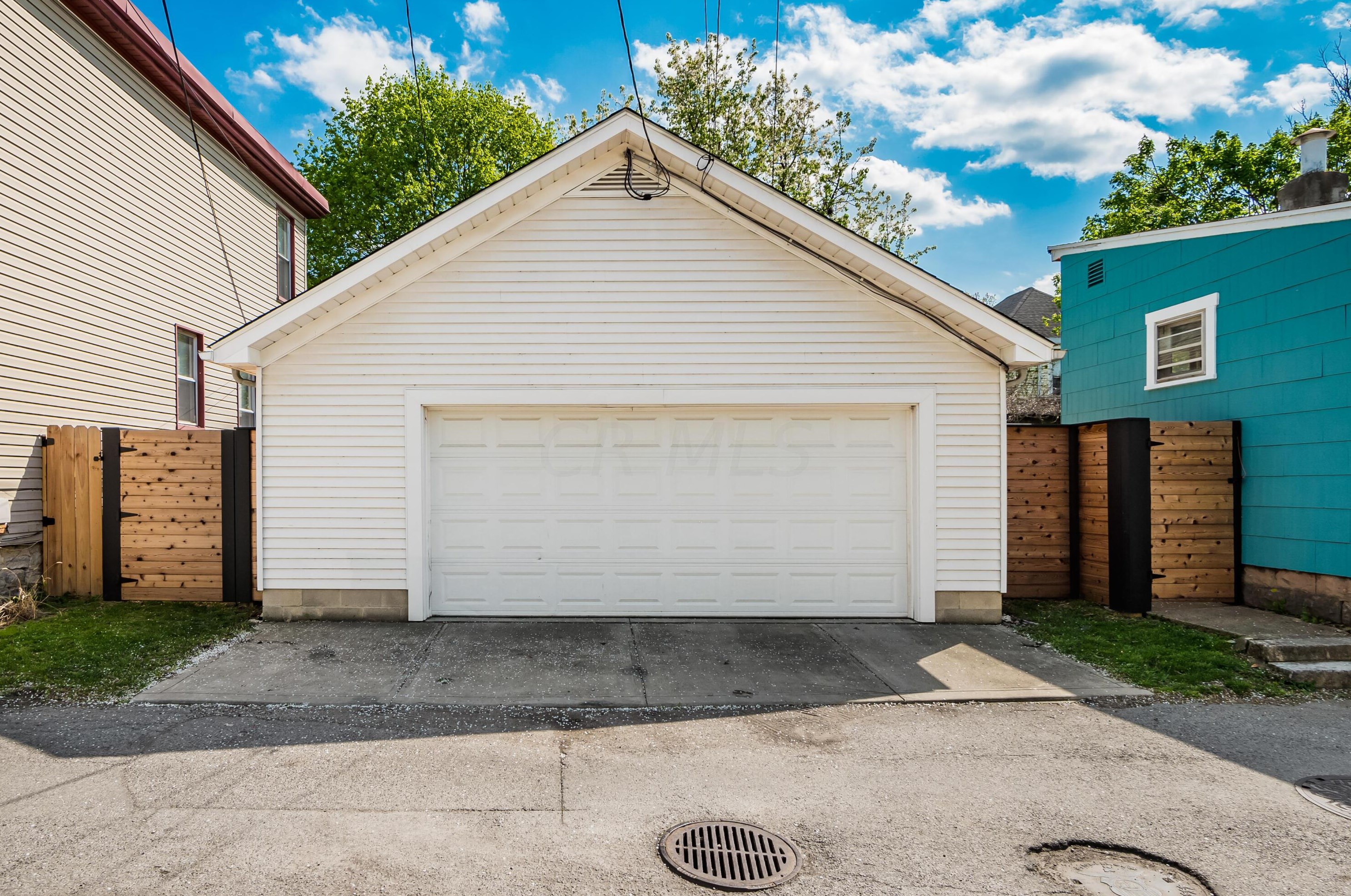 220 Mithoff St, Columbus OH 43206-3506 exterior