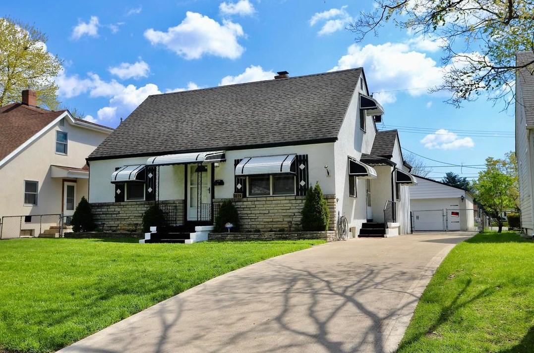 3278 Grasmere Ave, Columbus, OH 43224-3307