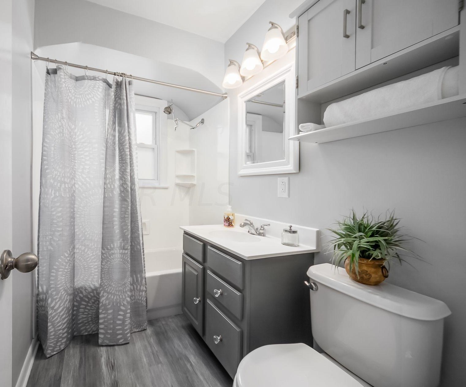 3259 Kenyon Rd, Columbus OH  43221-1809 exterior