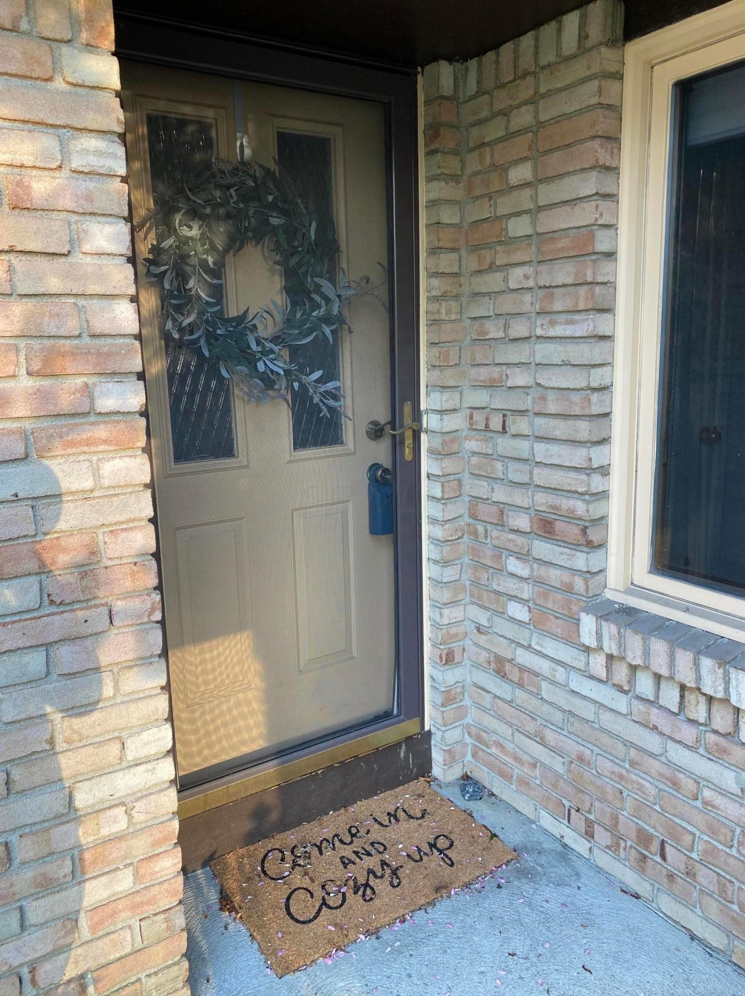 1621 Six Point Ct, Columbus, OH 43085-4724
