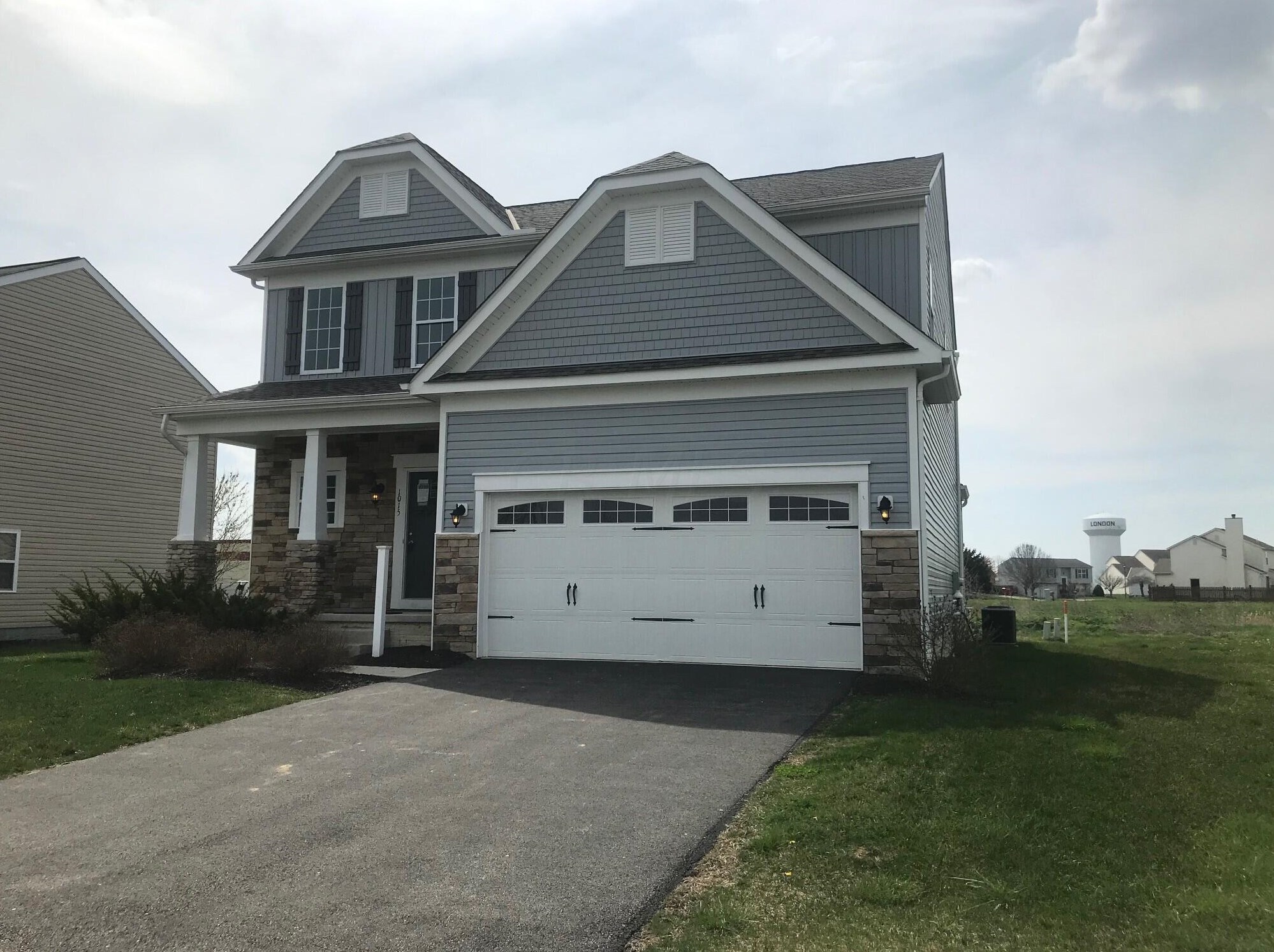 1015 Braxton Blvd, London, OH 43140