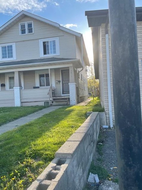1871 Cleveland Ave, Columbus, OH 43211-2565
