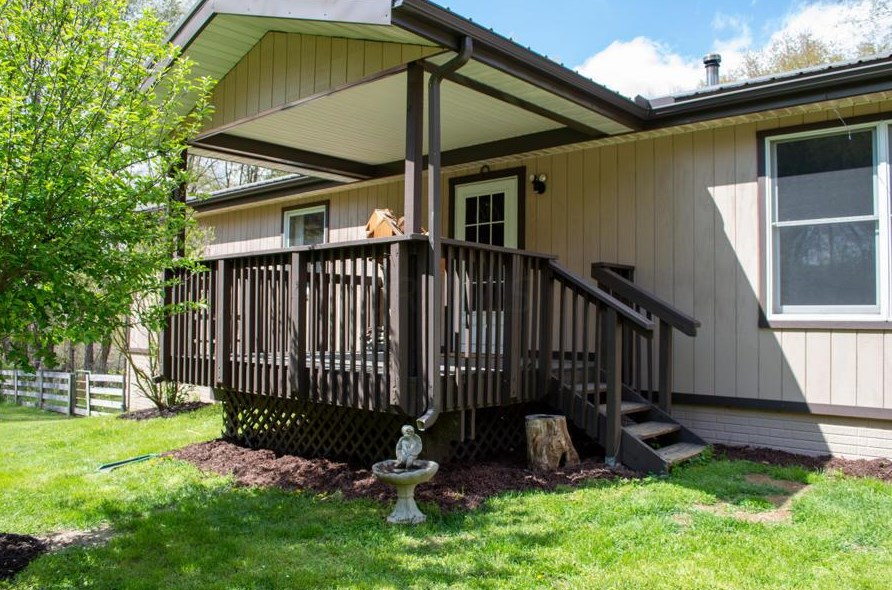 11475 Pineview Rd, Saint Louisville, OH 43071-9779