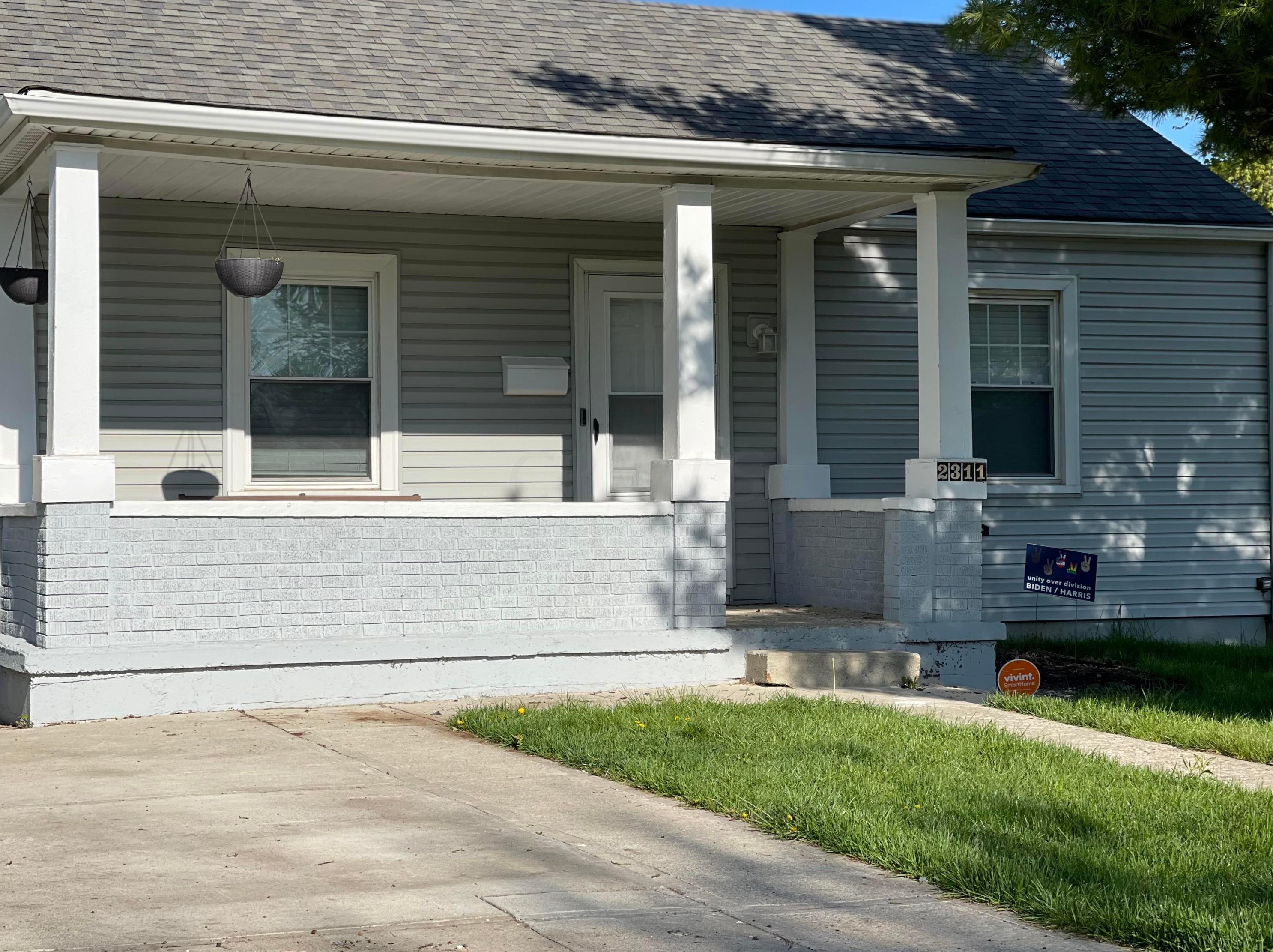 2311 Atwood Ter, Columbus, OH 43211-2027
