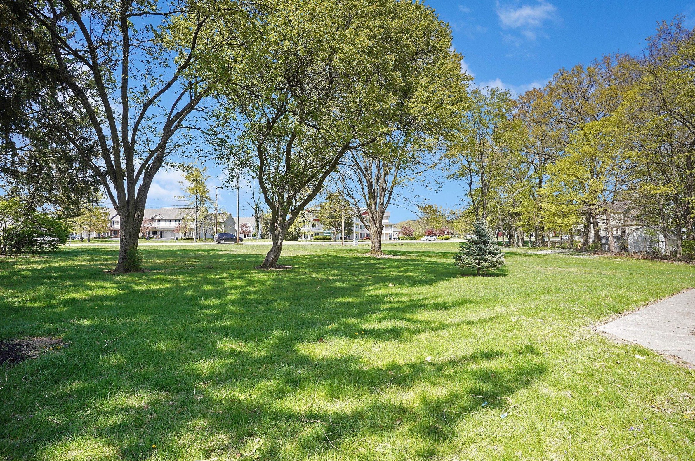 4520 Johnstown Rd, Columbus OH  43230-1821 exterior