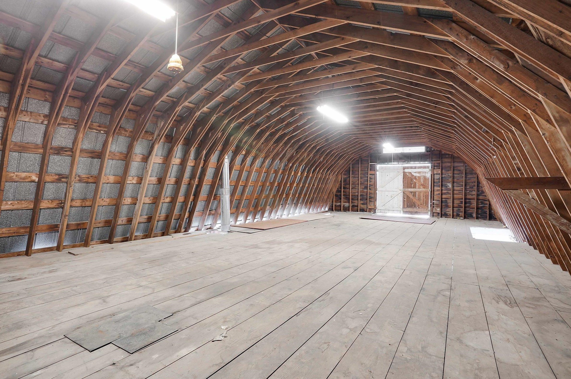 4520 Johnstown Rd, Columbus OH  43230-1821 exterior