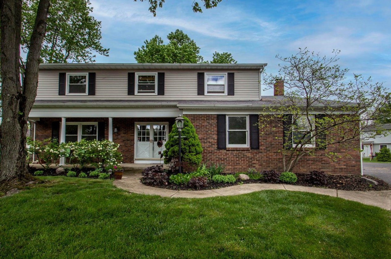 1650 Pendennis Ct, Columbus, OH 43235-1100