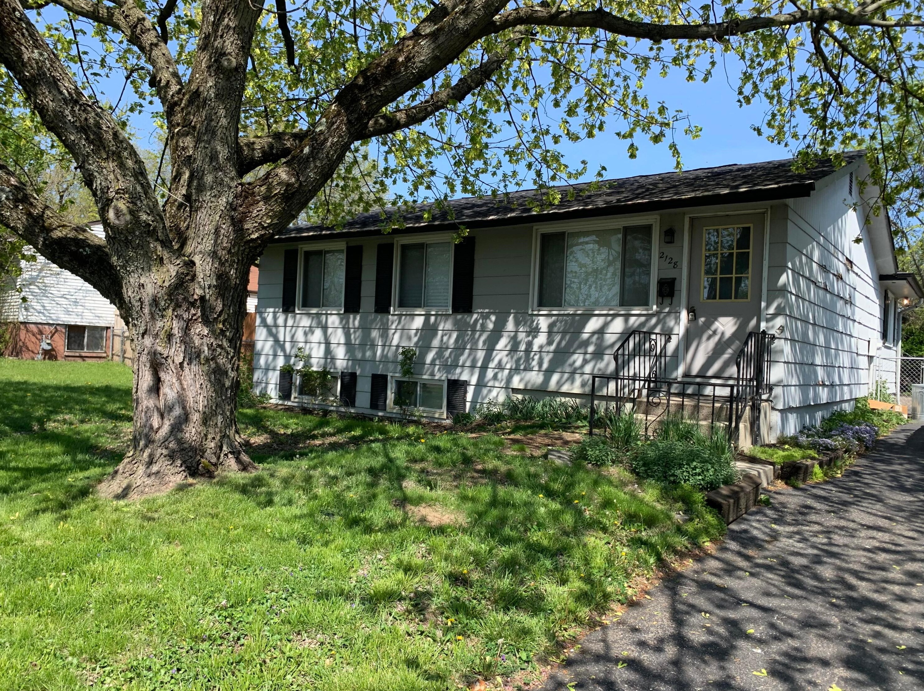 2128 Balford Sq, Columbus, OH 43232-3948