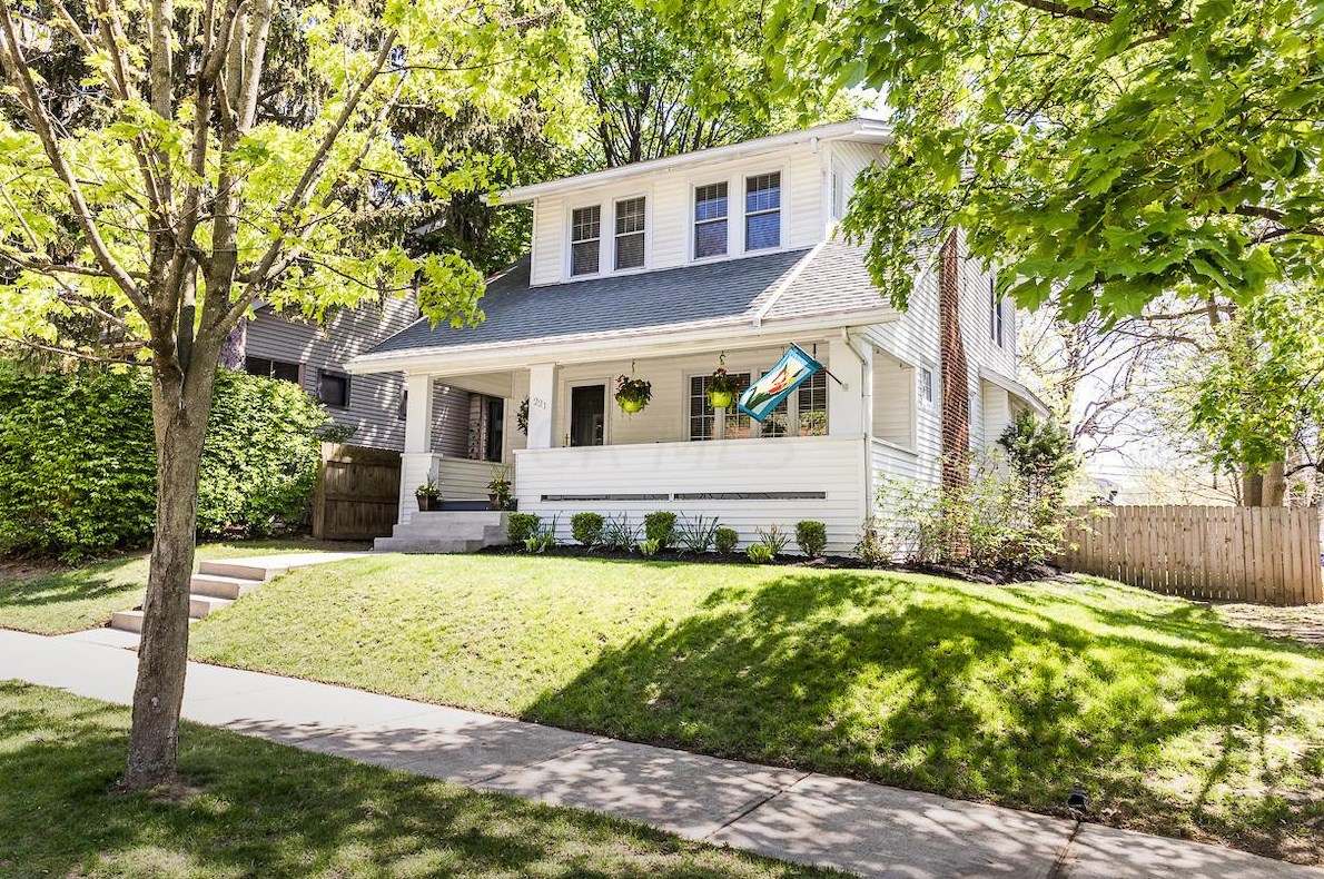 221 Clinton Heights Ave, Columbus, OH 43202-1247