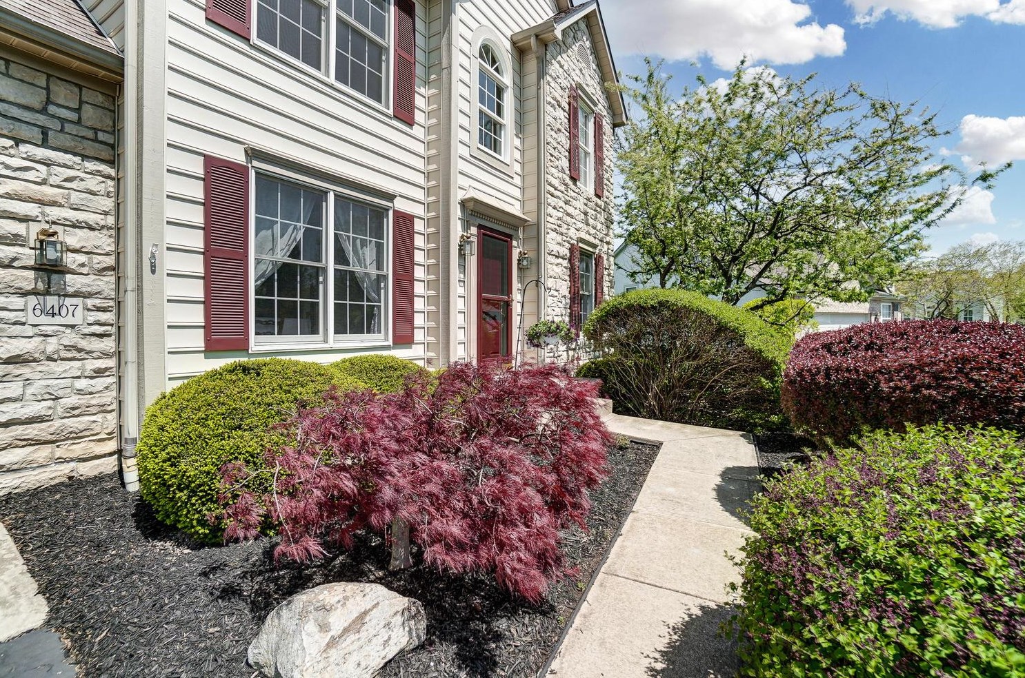 6407 La Casa Ct, Westerville, OH 43082-8869