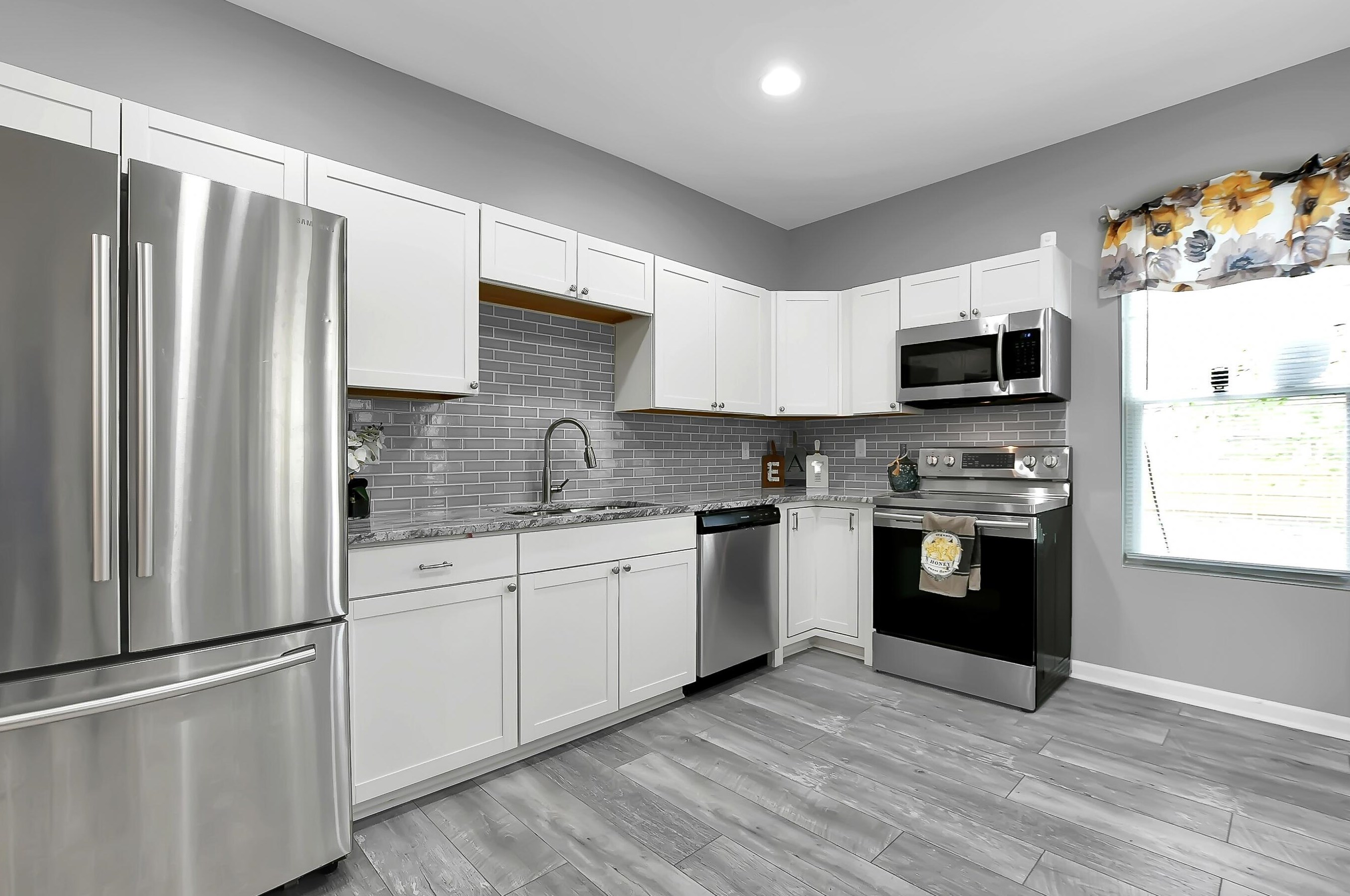 50 Barthman Ave, Columbus OH  43207-1994 exterior