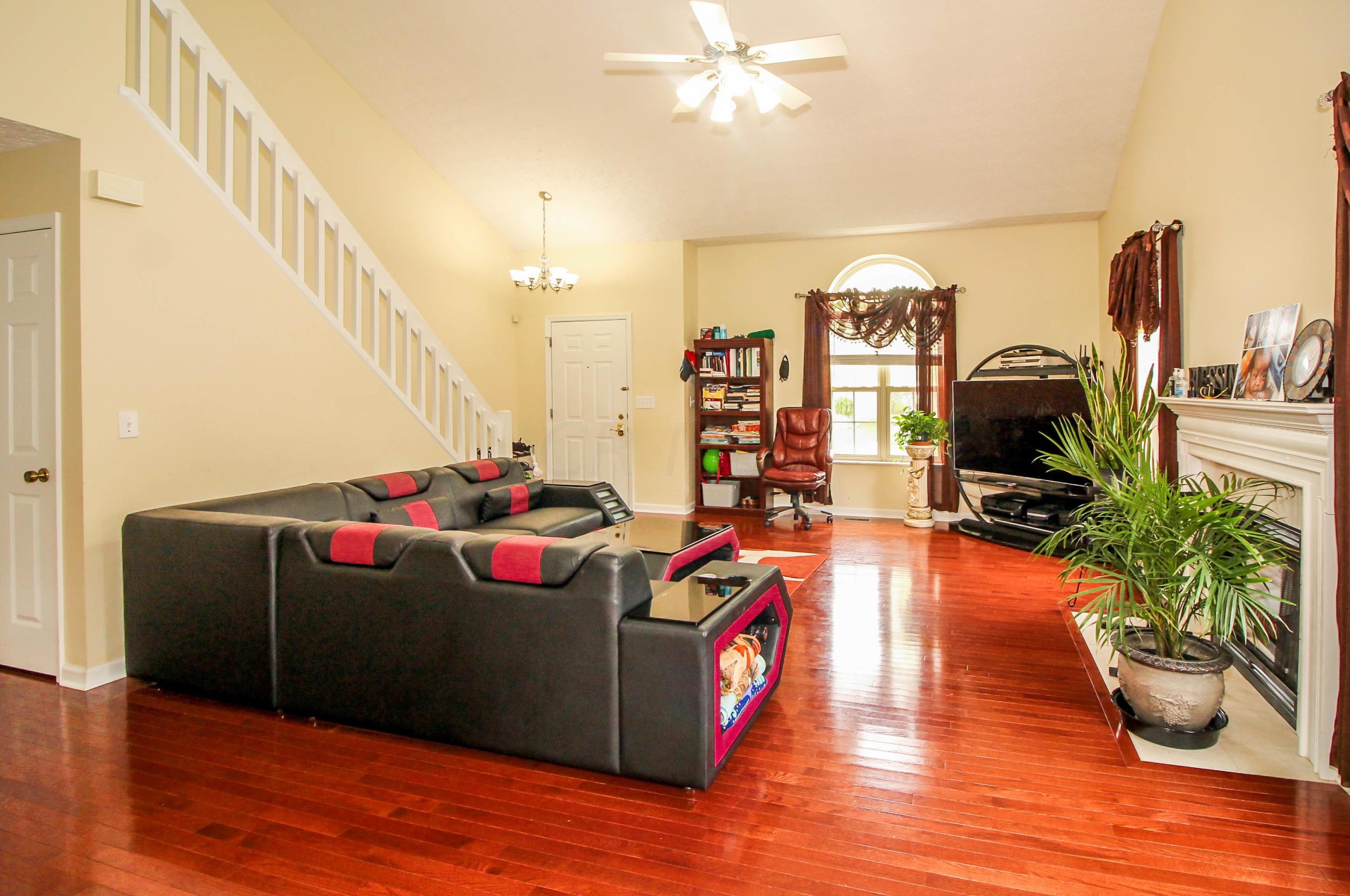 8616 Libra Rd, Dublin, OH 43016-9006