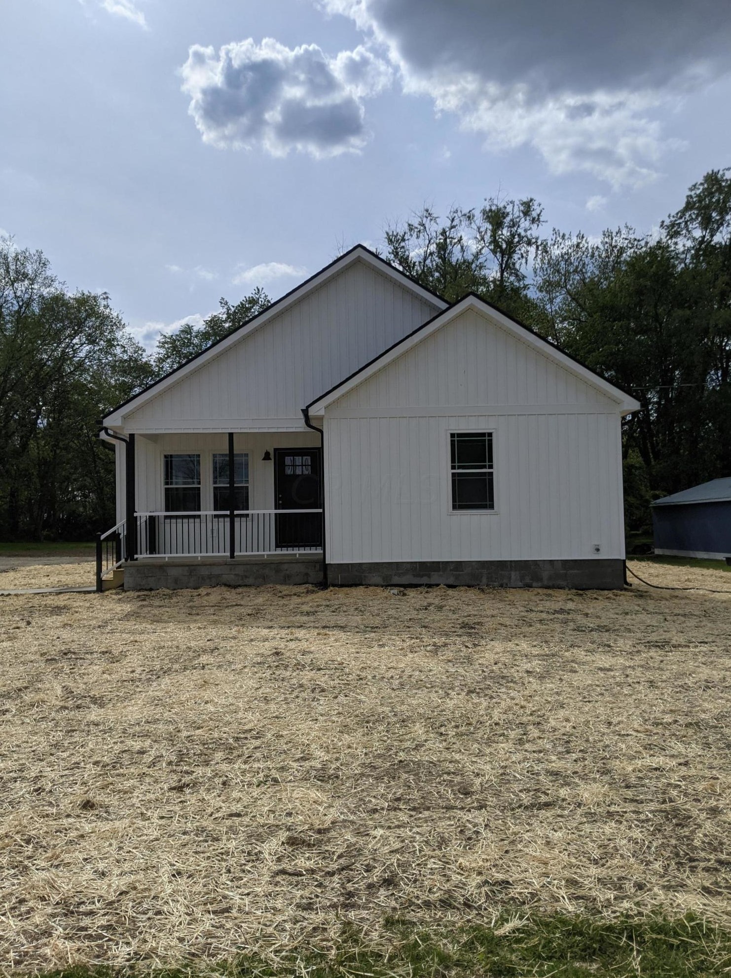 415 1/2 7th Ave, Mount Vernon, OH 43050