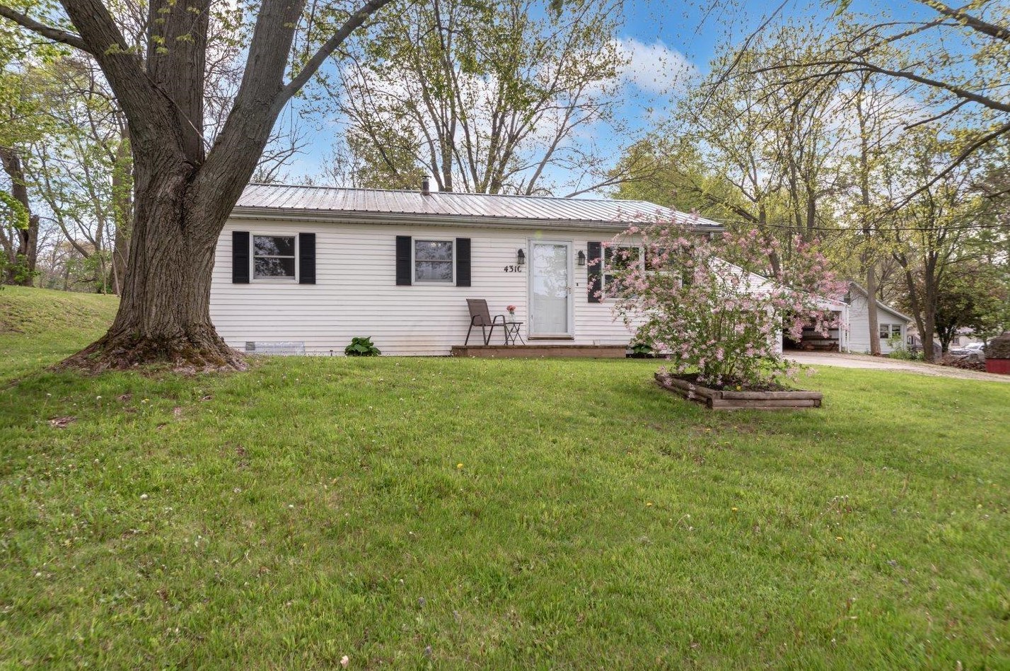 4310 State Route 203, Radnor, OH 43066