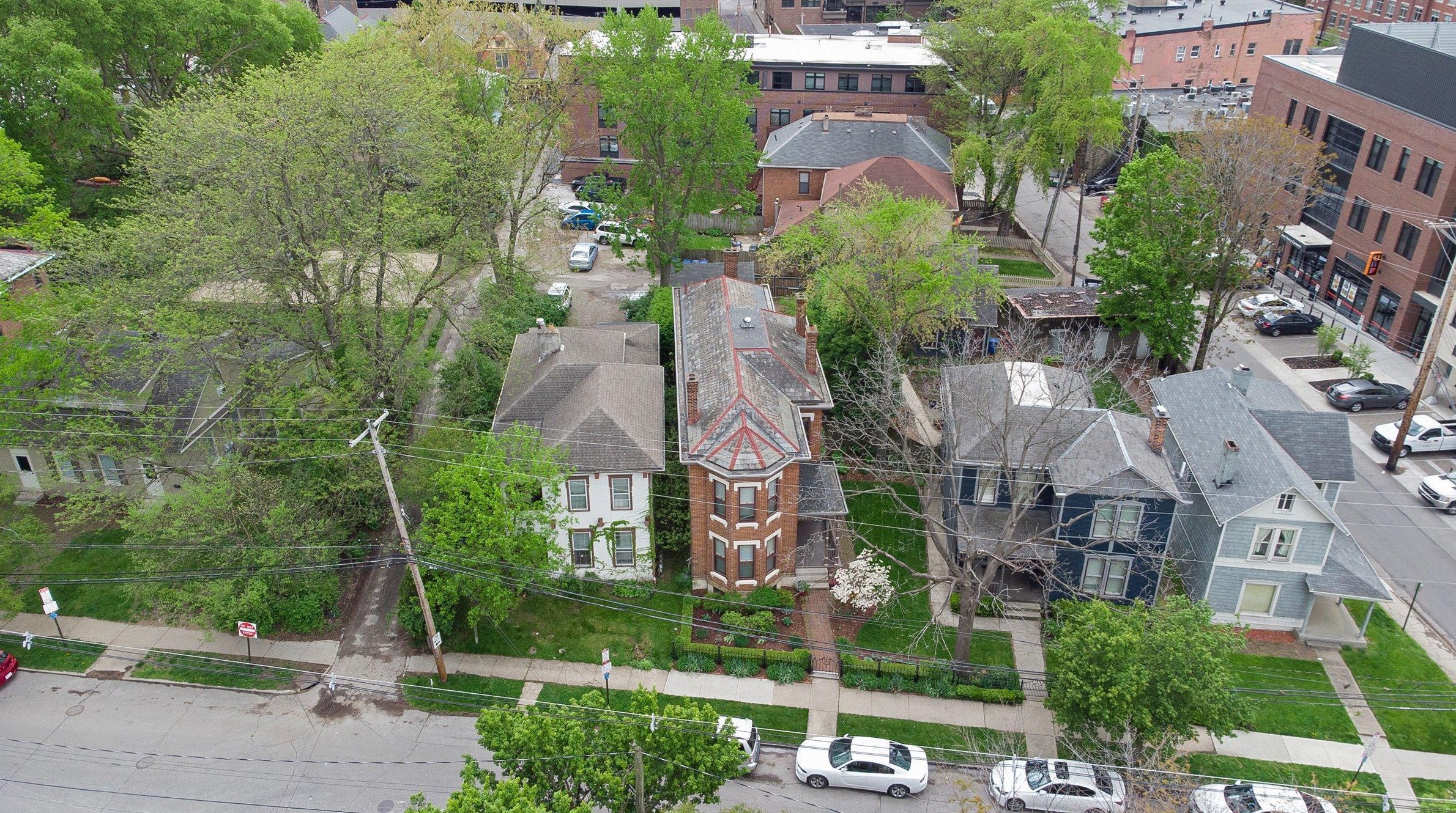 29 1st Ave, Columbus OH 43201-3389 exterior