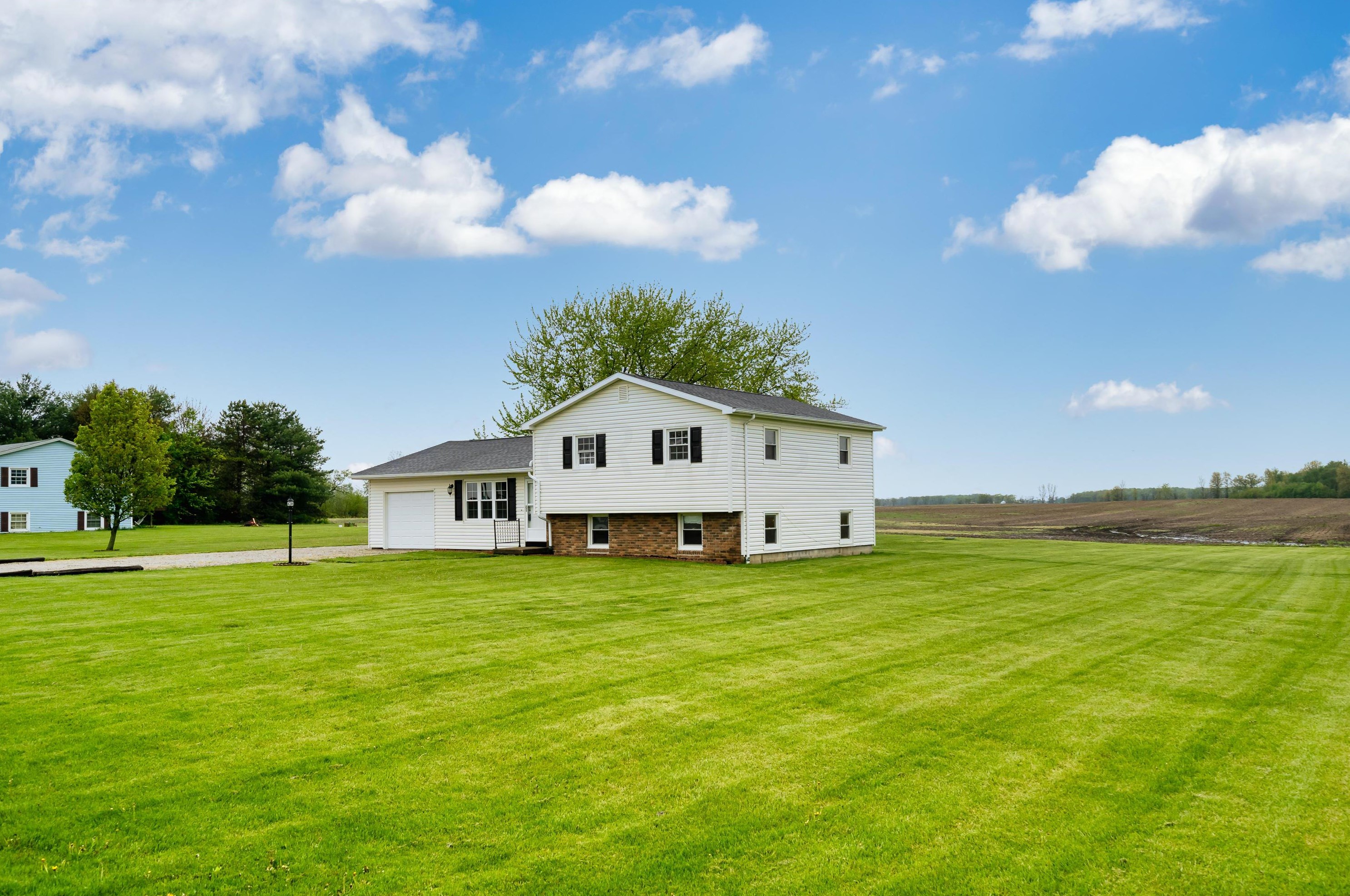 2263 Township Road 21, Ashley, OH 43003-9792