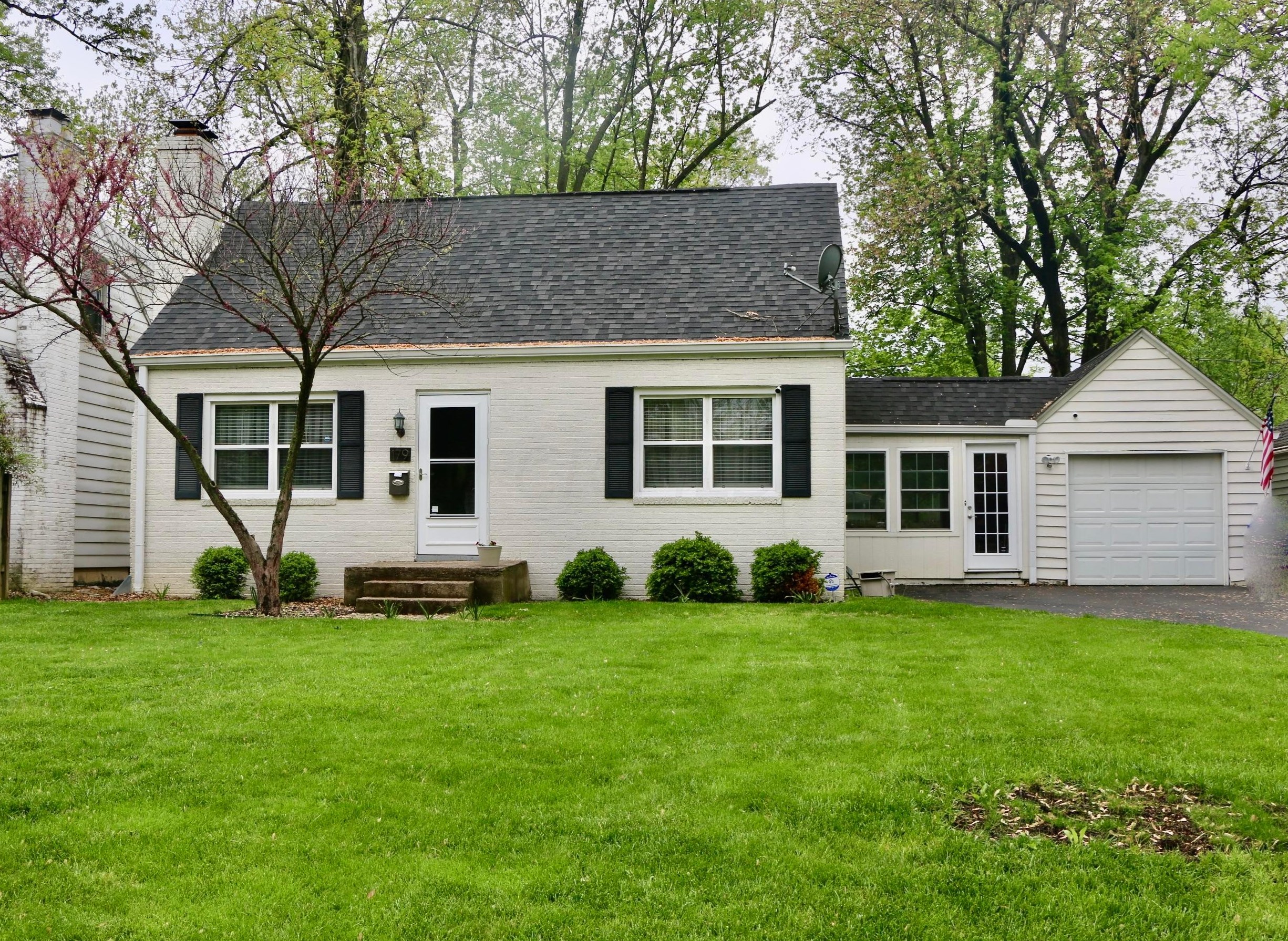 179 Virginialee Rd, Columbus, OH 43209-7504