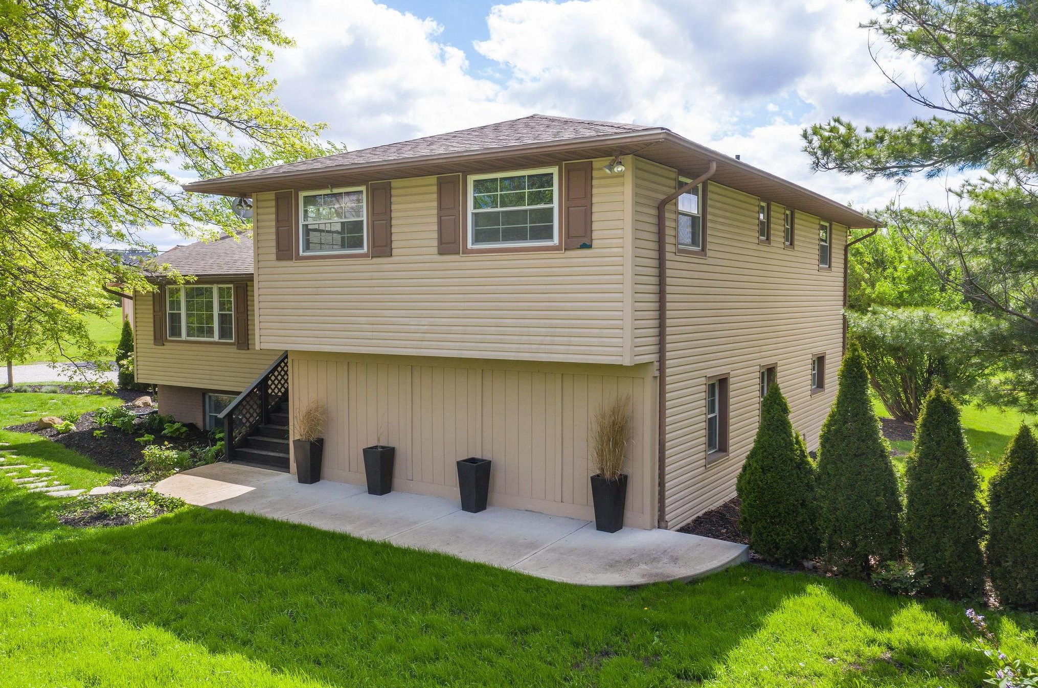 10185 Jerome Rd, Dublin, OH 43017-9431