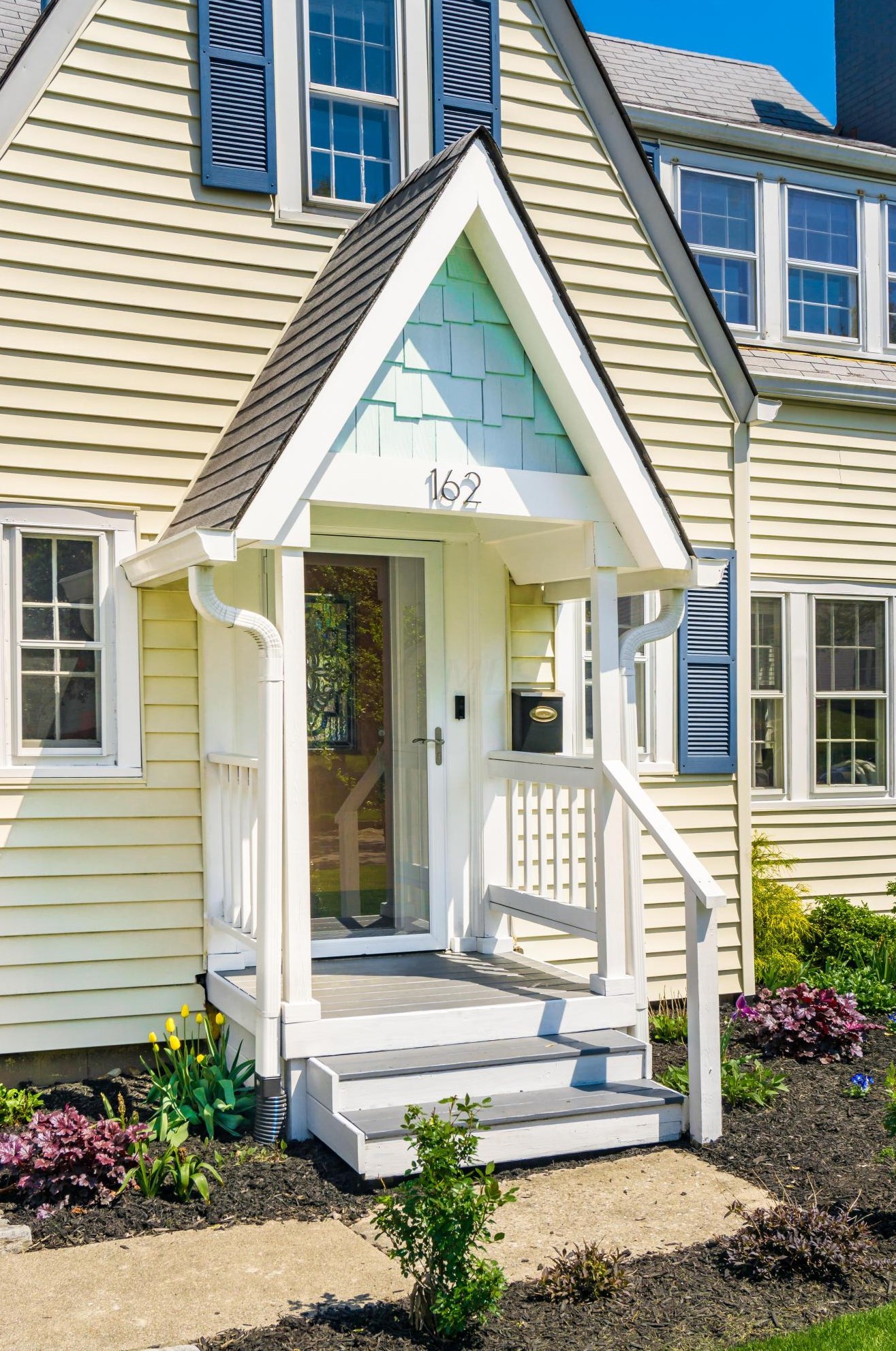 162 Brinker Ave, Columbus, OH 43204-1367