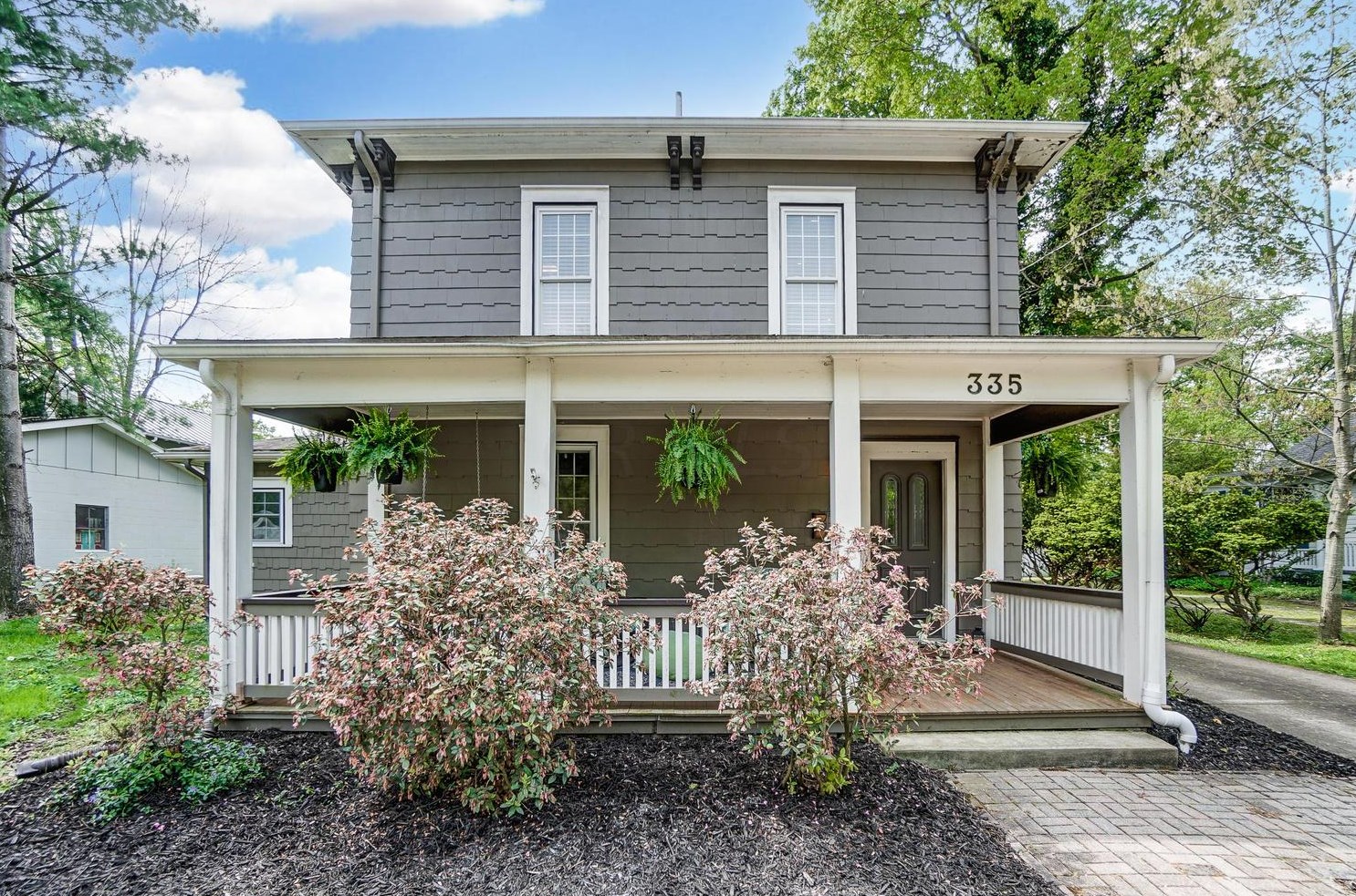 335 Summit St, Granville, OH 43023