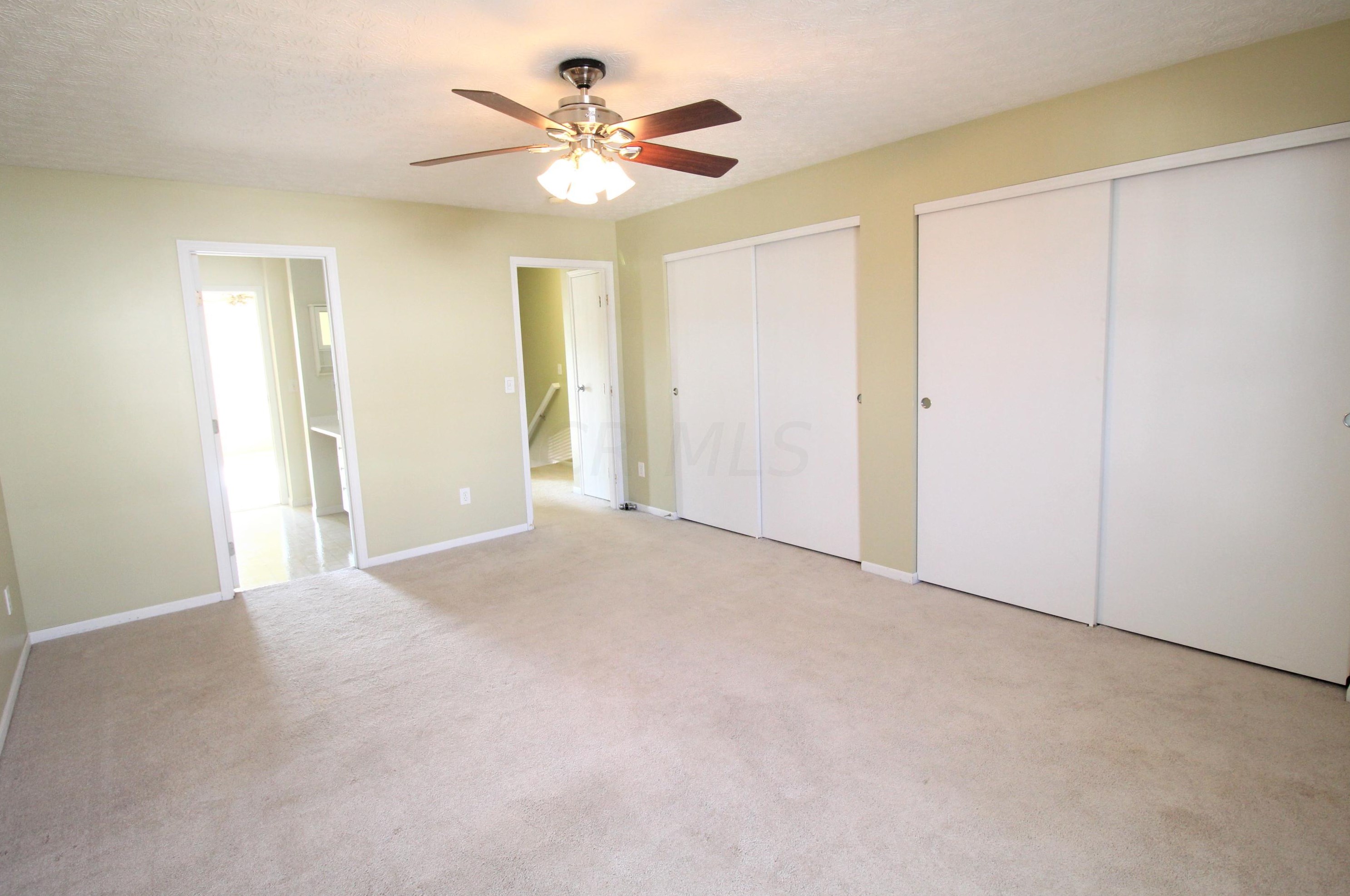 4698 Cadmus Dr, Columbus OH  43228-8404 exterior