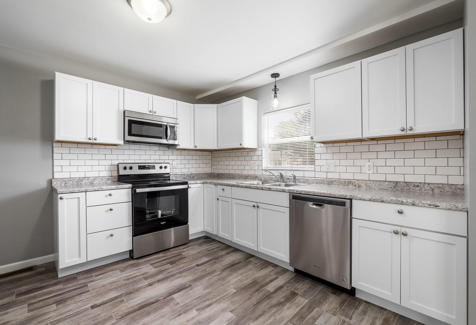 2040 Fenton St, Columbus OH  43224-1366 exterior