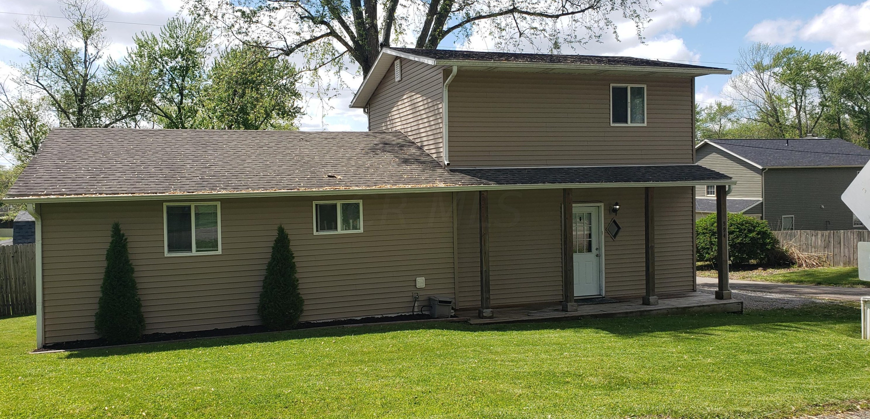 594 Newark Ave, Thornville, OH 43076-9541
