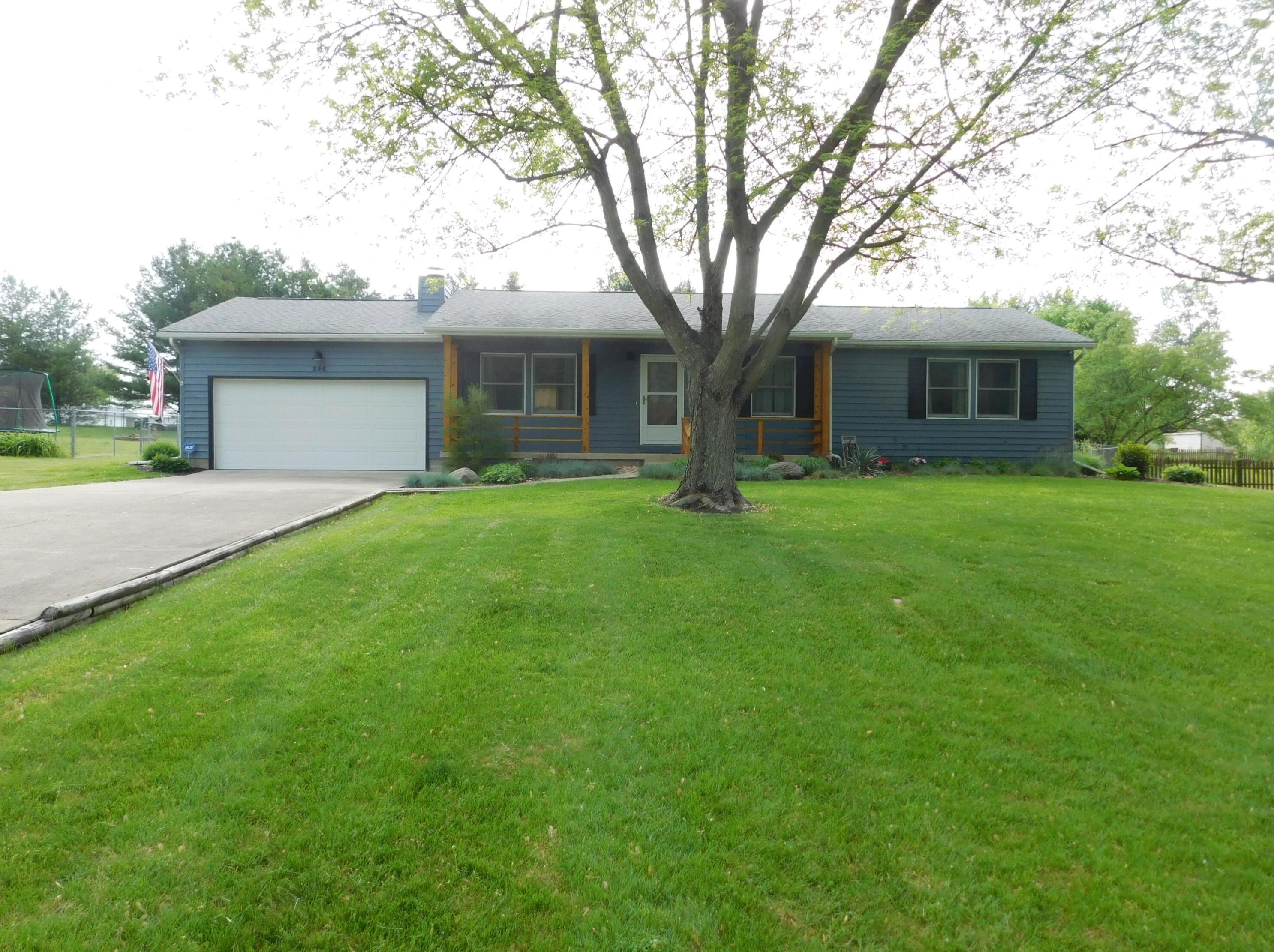 255 Hillgail Sw Rd, Pataskala, OH 43062