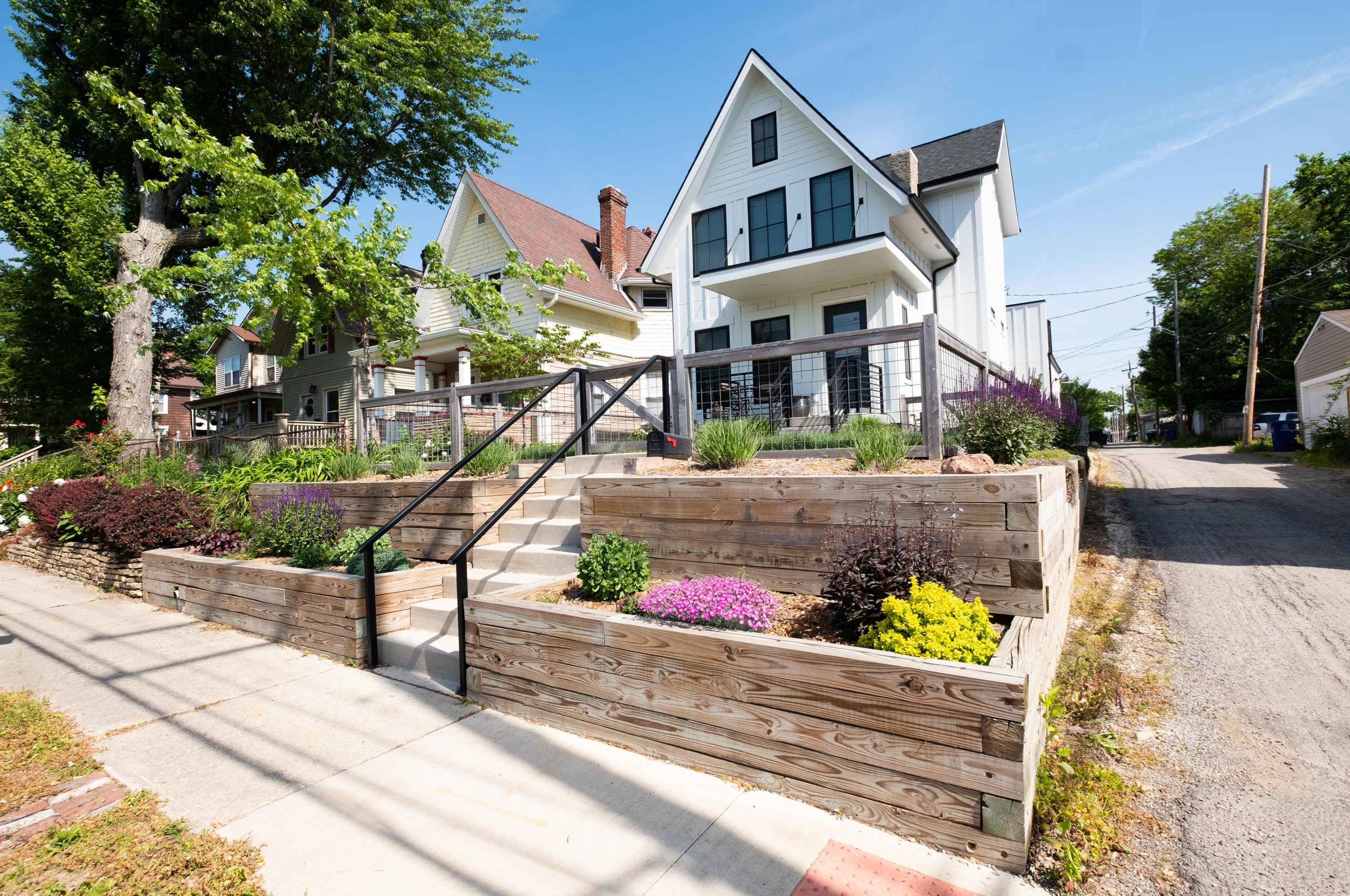 218 7th Ave, Columbus OH  43201-2581 exterior