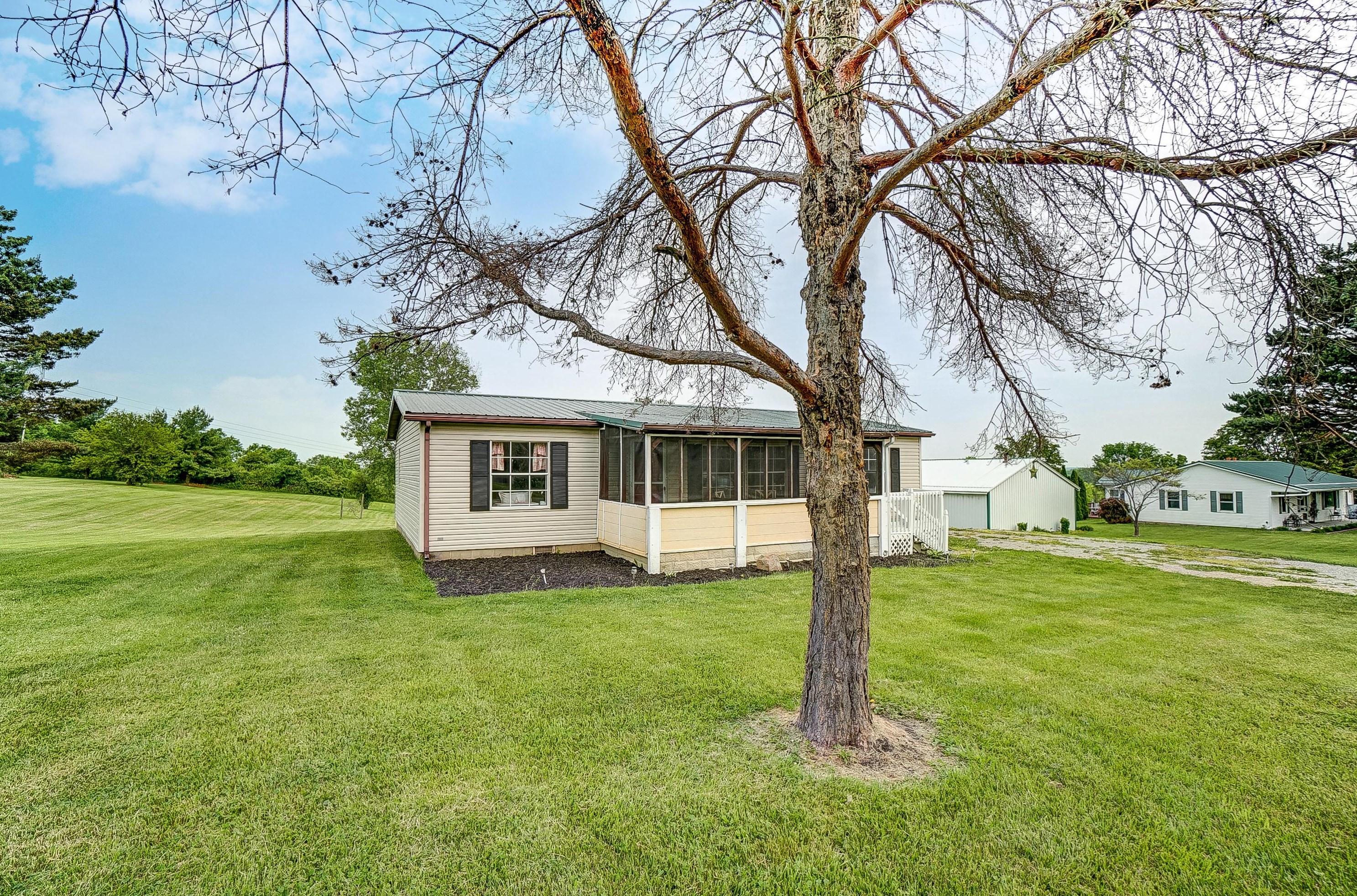 13991 Westfall Rd, Chillicothe, OH 45601