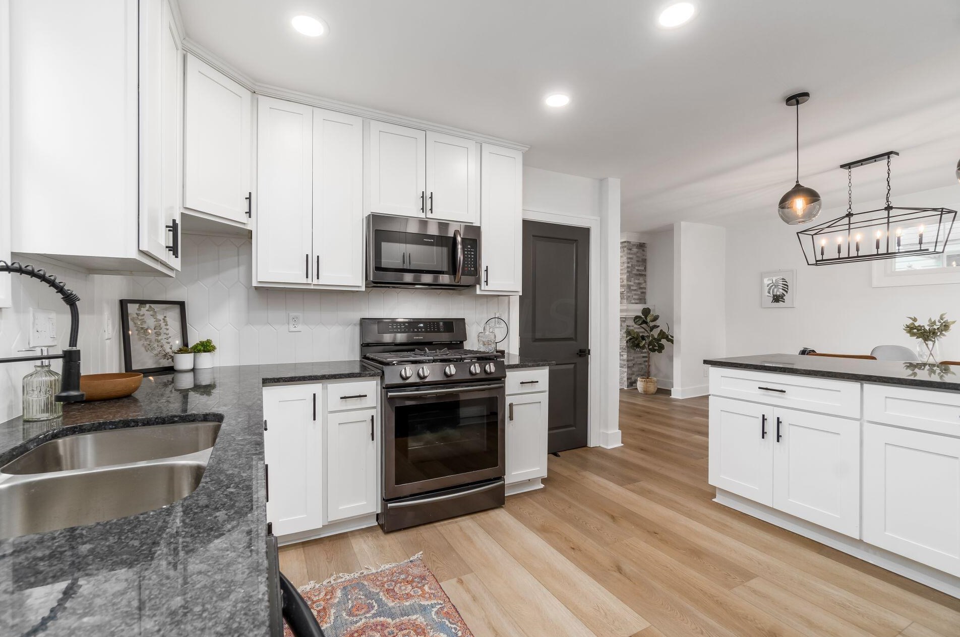 46 Welch Ave, Columbus OH 43207-2007 exterior