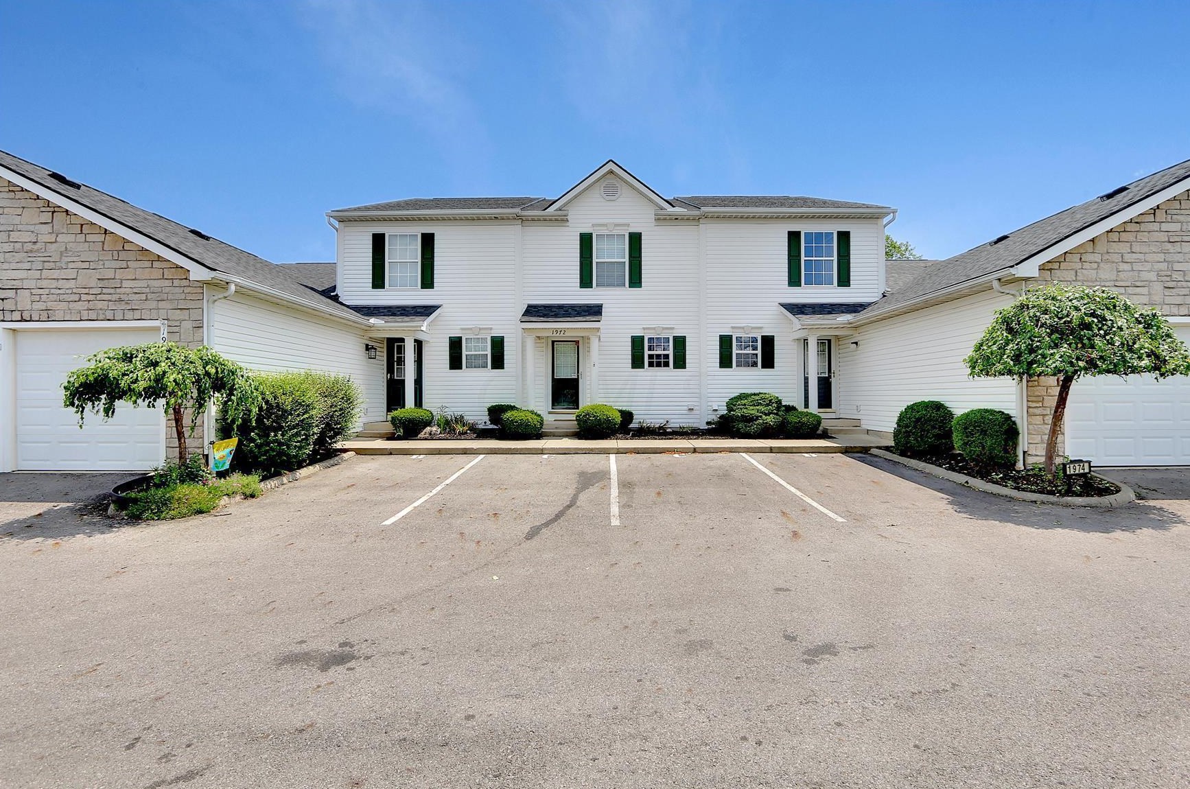 1974 Bashan Dr, Columbus, OH 43228-8470