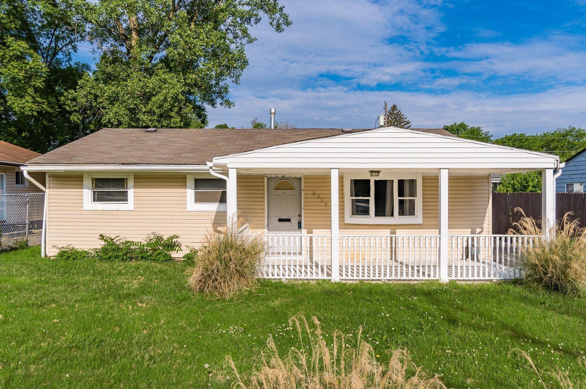 2017 Rankin Ave, Columbus, OH 43219-1147