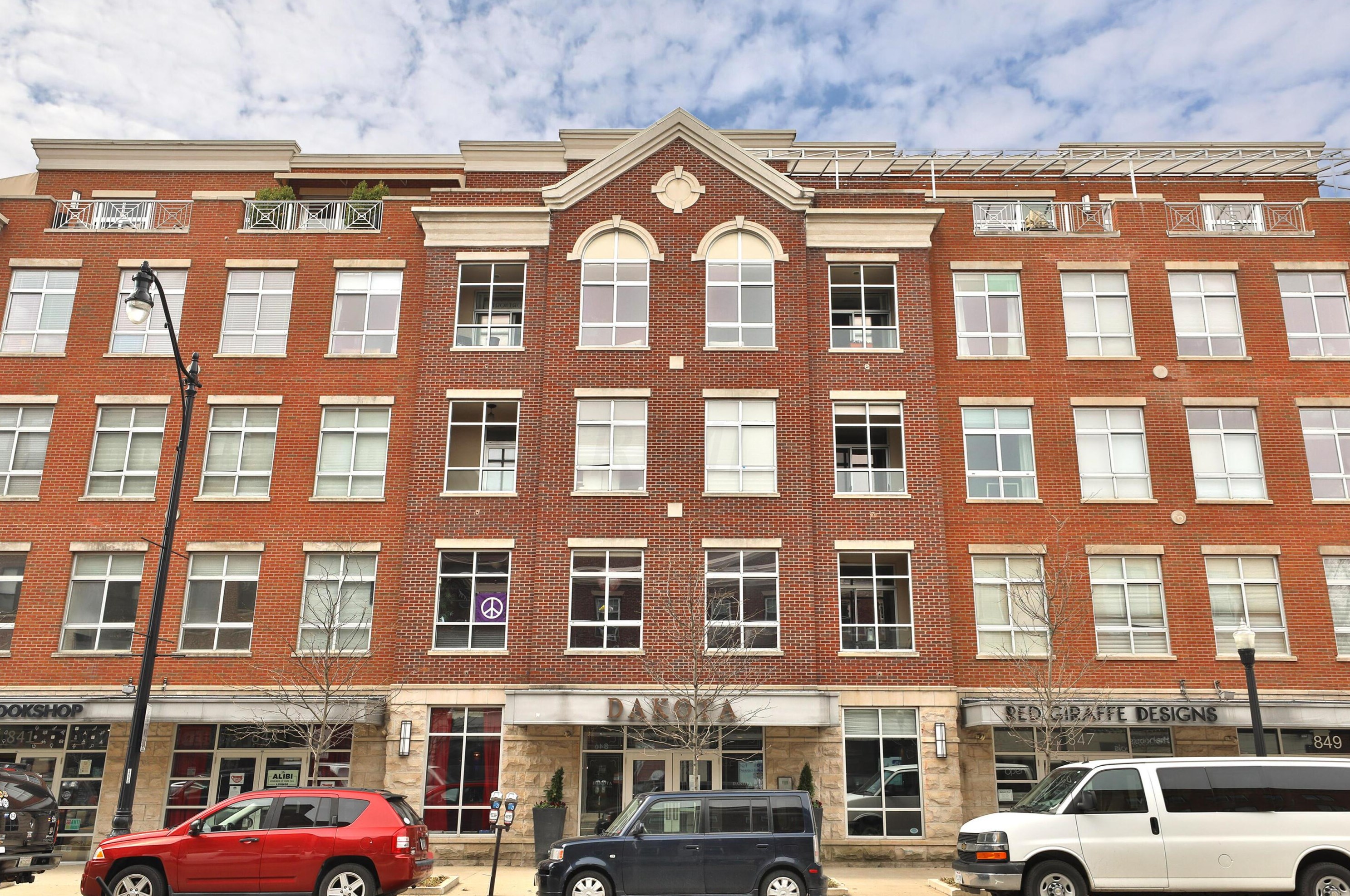 845 N High St #209, Sharon Township, OH 43215