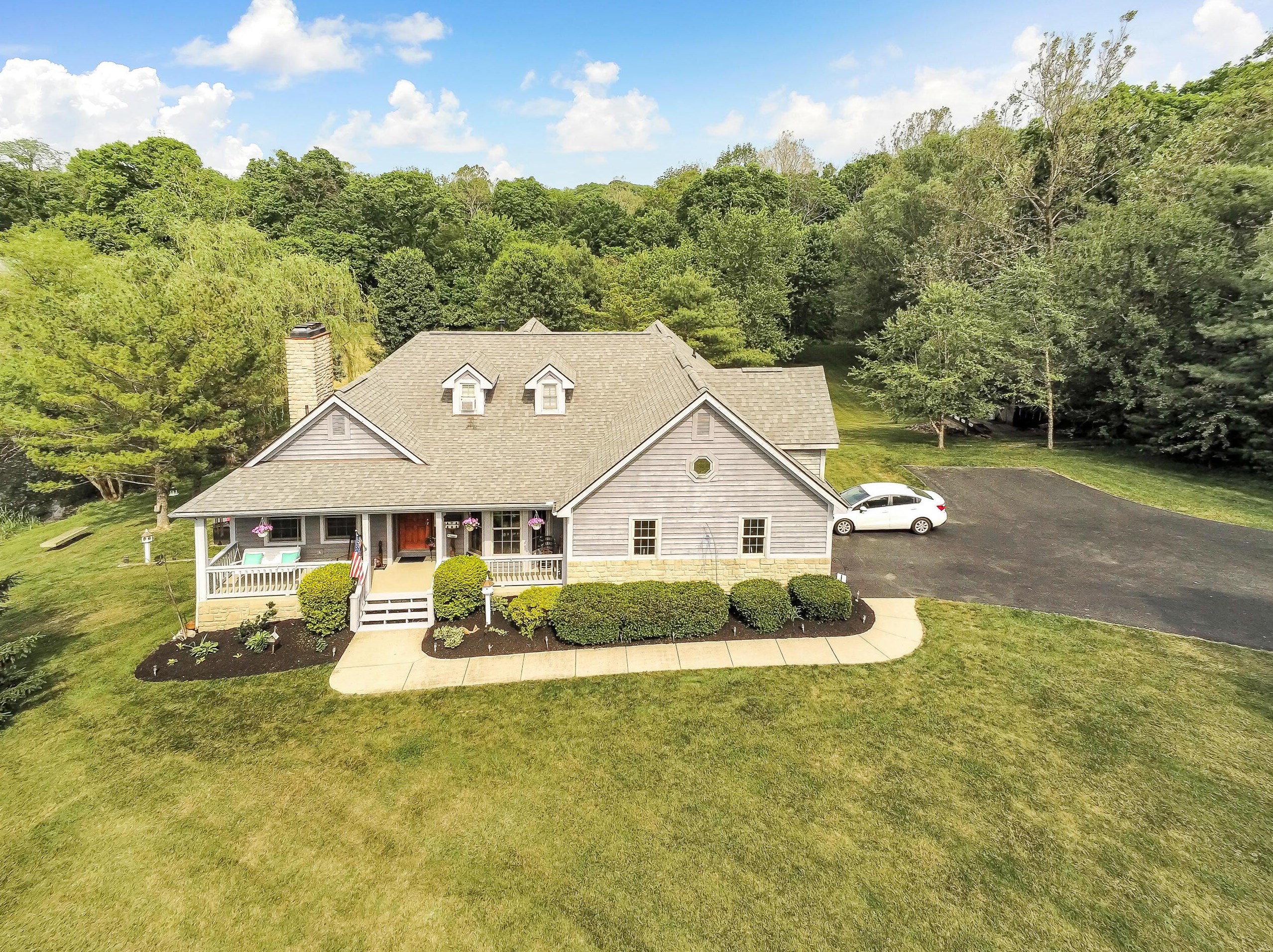 8766 Hill Rd, Pickerington, OH 43147-8537