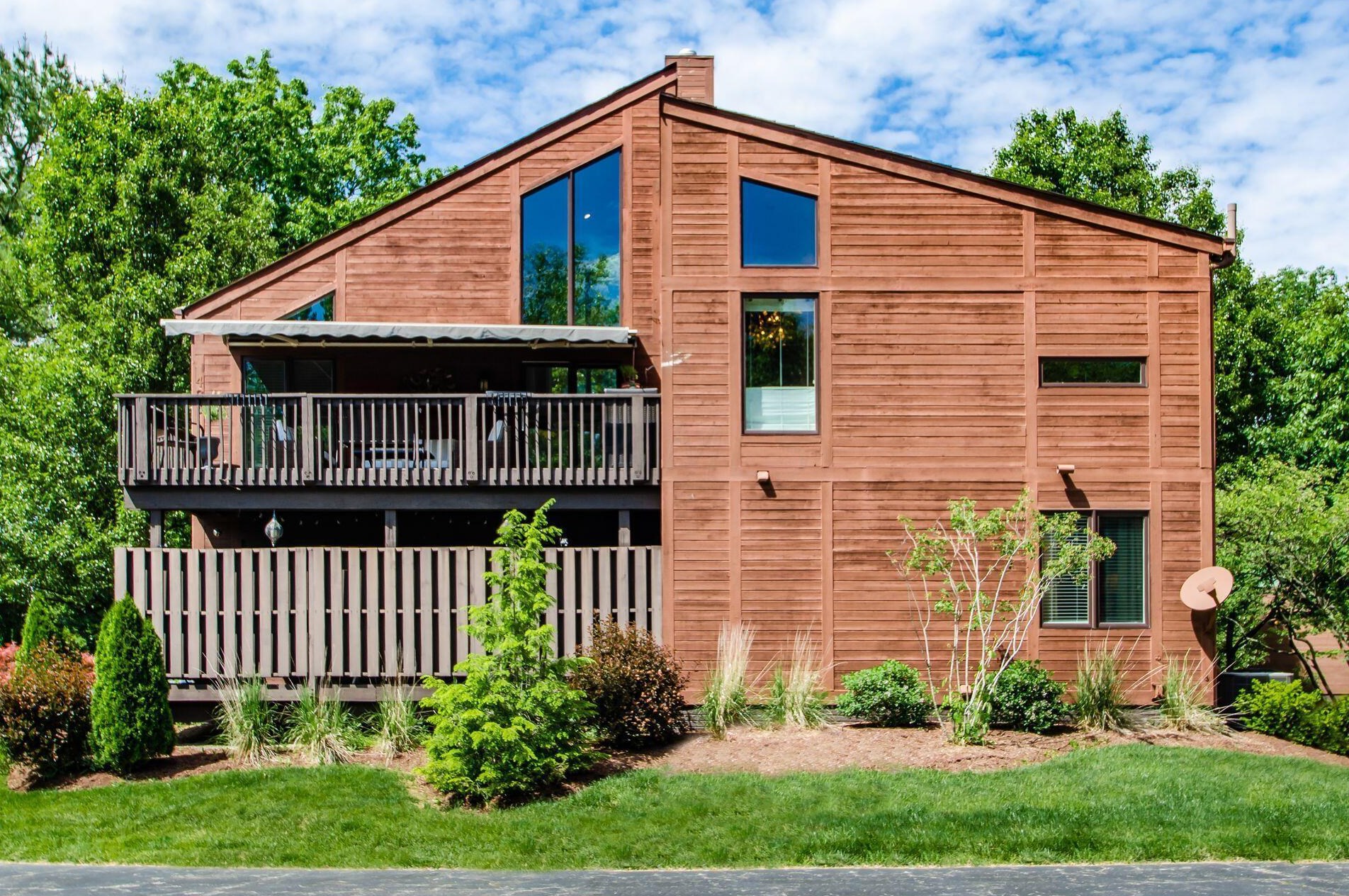 483 Beachside Dr, Westerville, OH 43081-3039