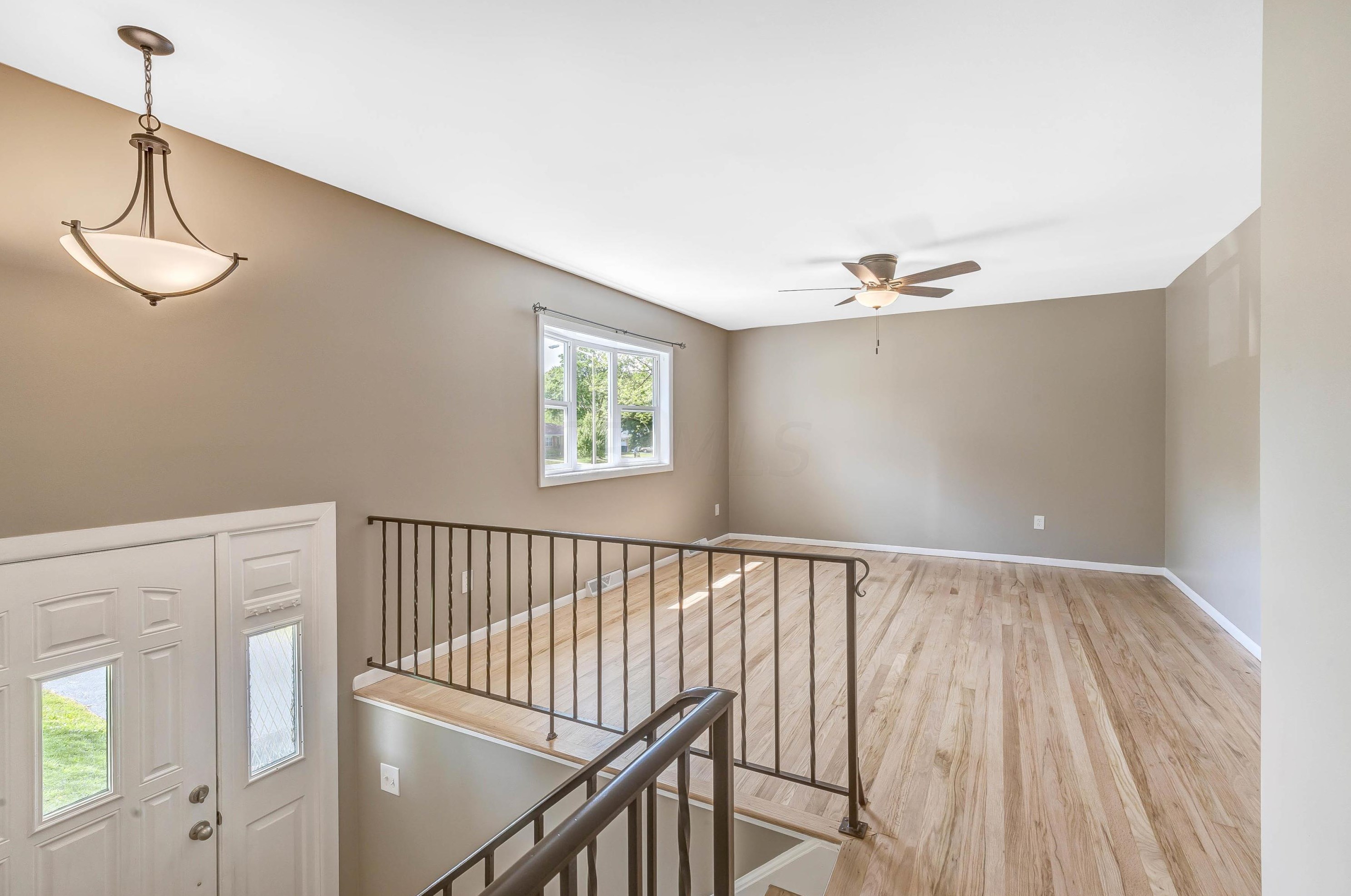 6480 Karl Rd, Columbus OH  43229-1370 exterior