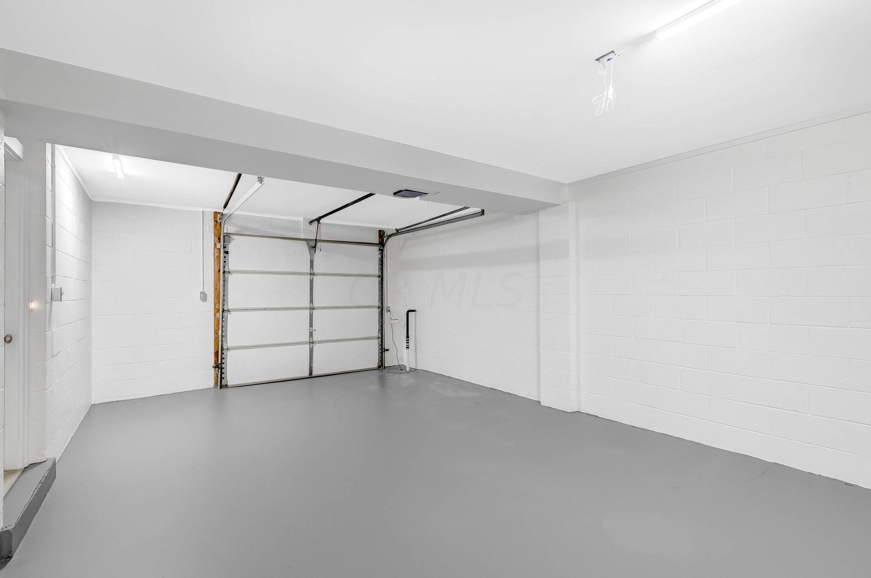 6480 Karl Rd, Columbus OH  43229-1370 exterior