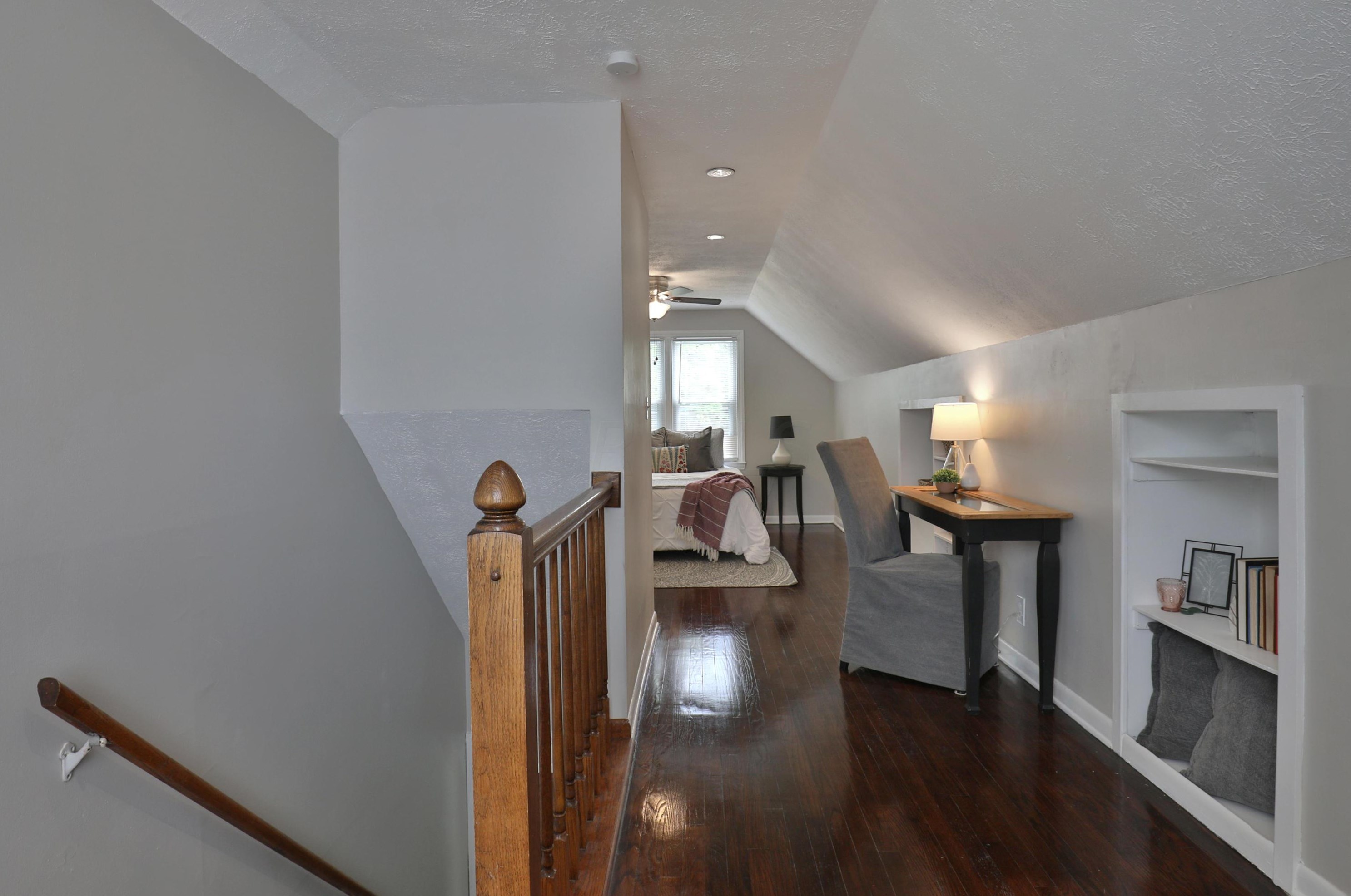 896 Longview Ave, Columbus OH 43224-3922 exterior