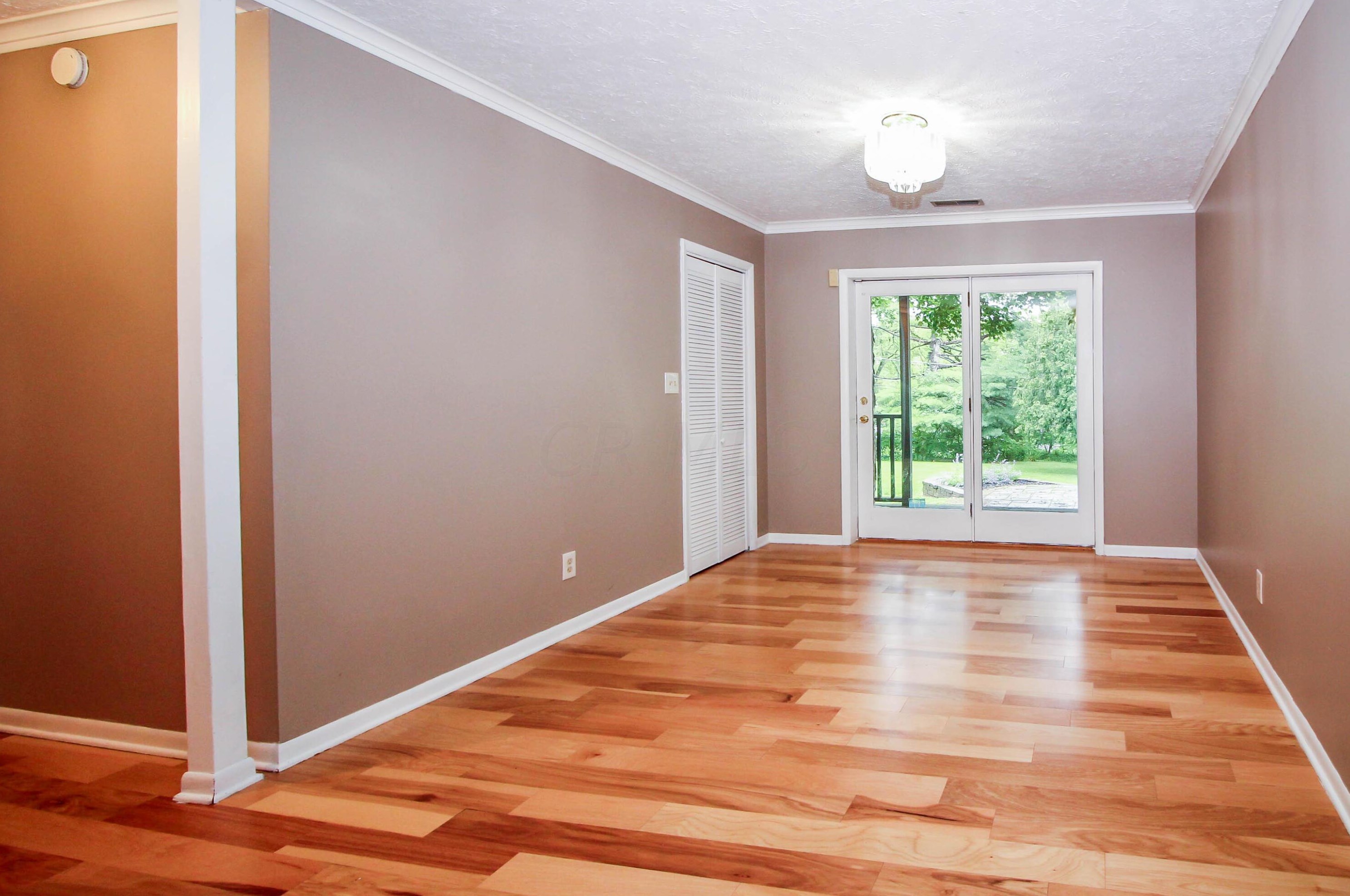 4772 Hayden Blvd, Columbus, OH 43221-5516