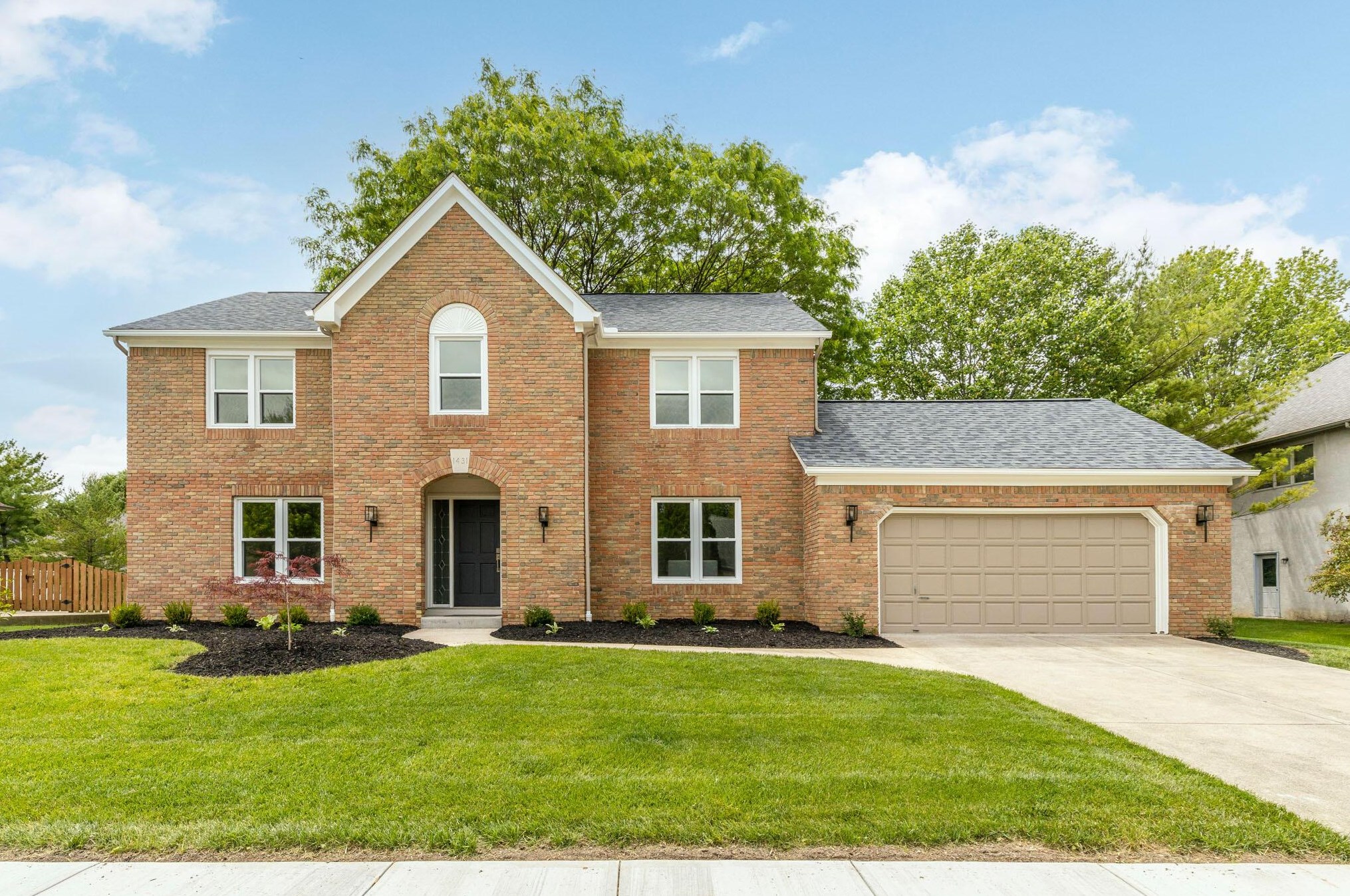 1431 Linbrook Ct, Columbus OH  43235-5132 exterior