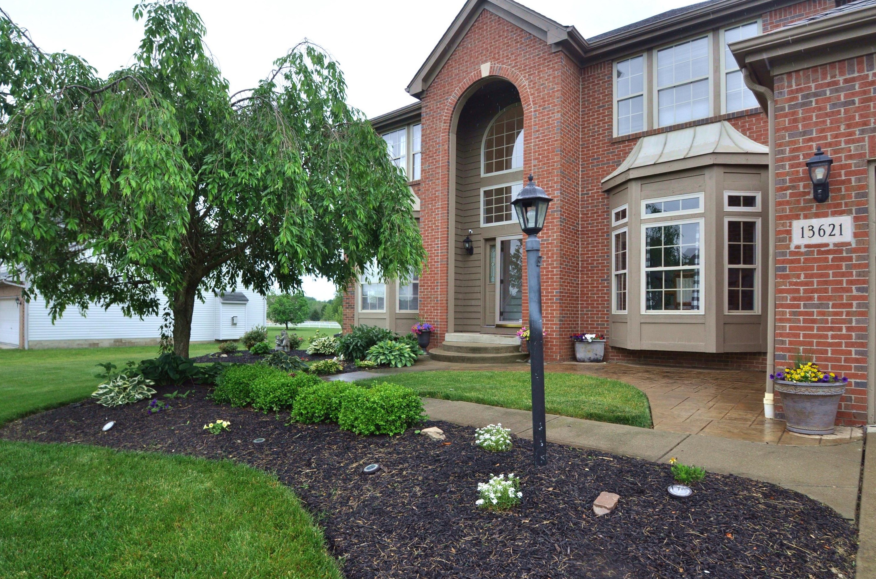 13621 Mottlestone Dr, Pickerington, OH 43147-7907