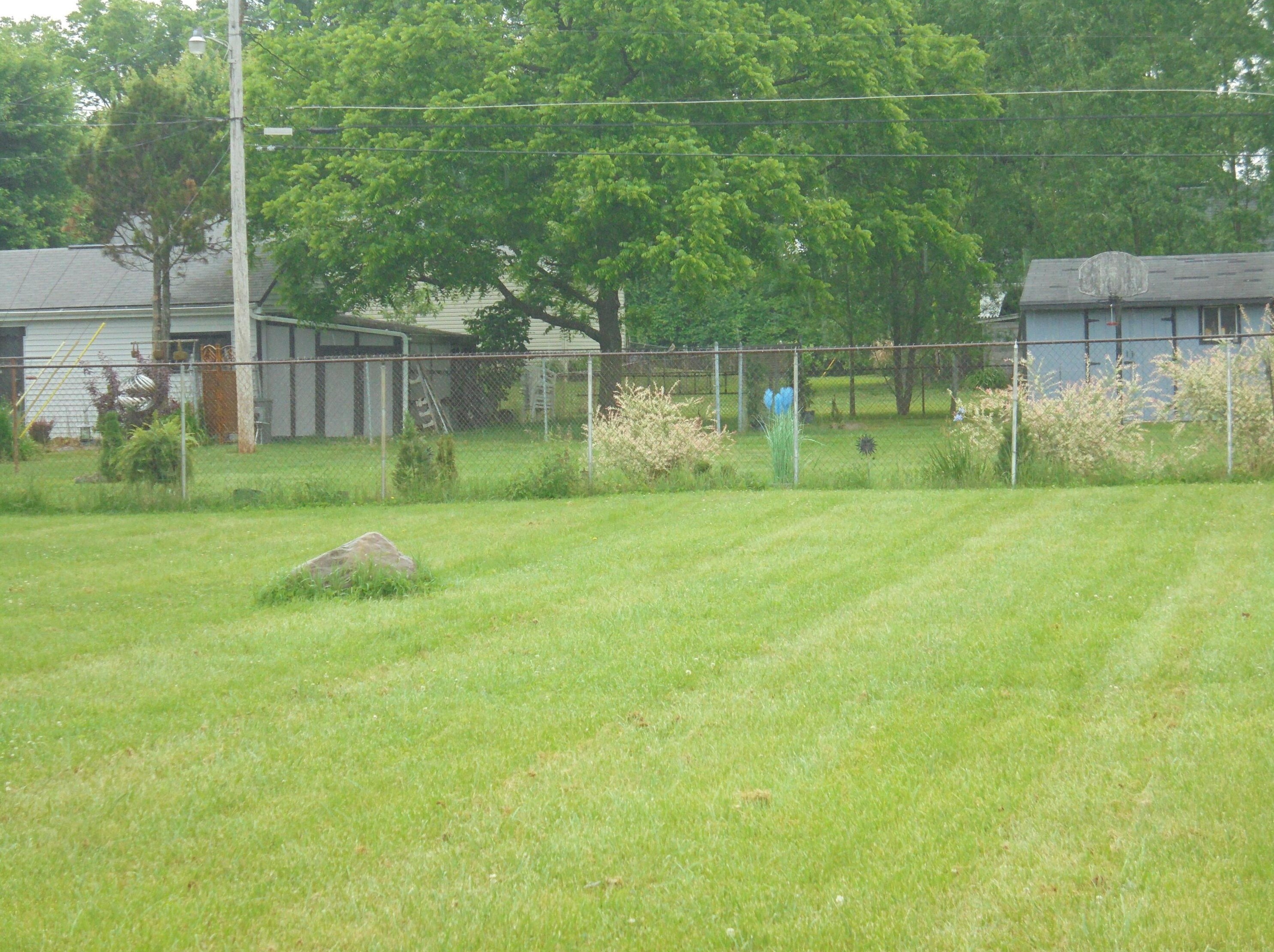 2190 Lawndale Ave, Columbus, OH 43207-2830