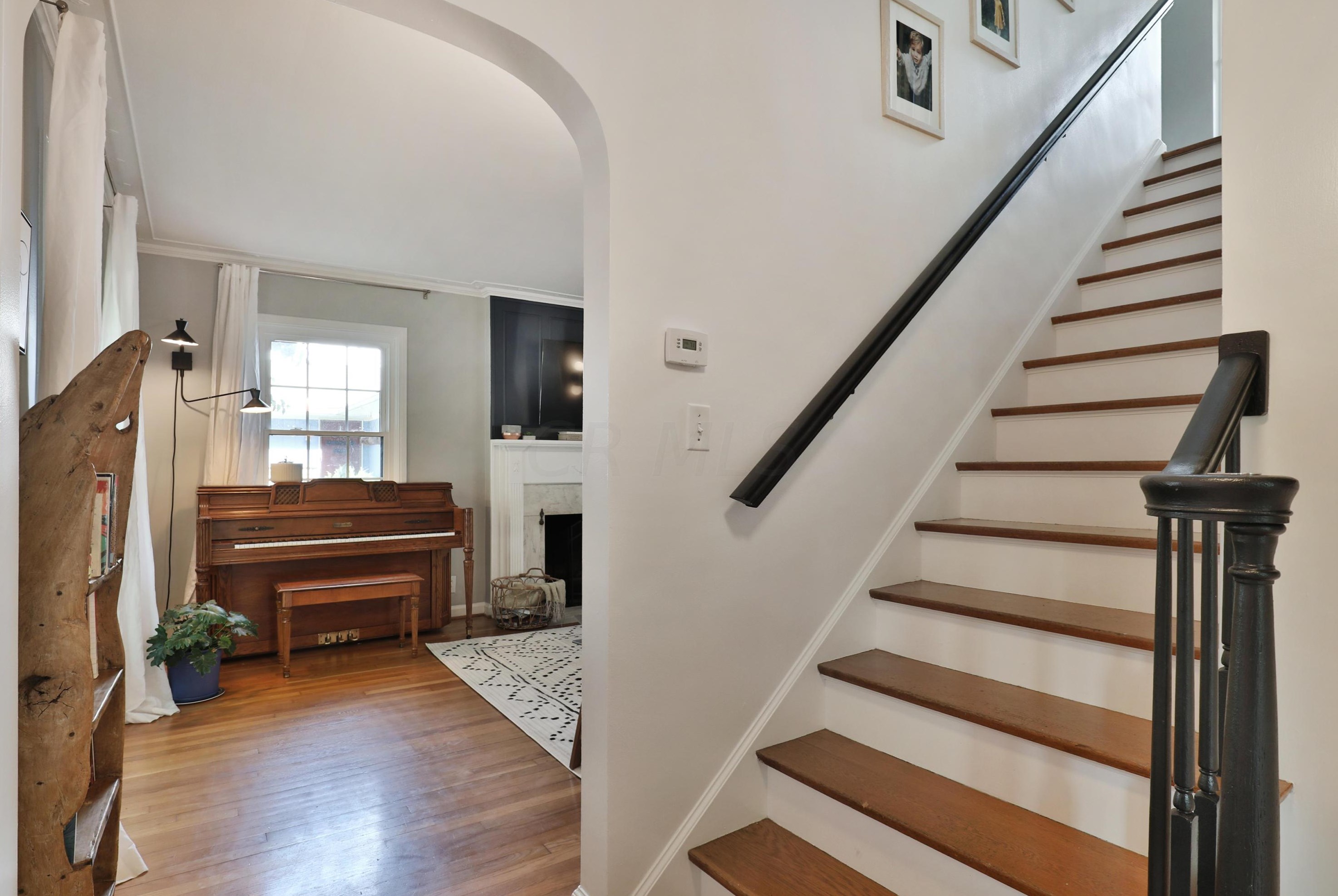 55 Henderson Rd, Columbus OH 43220-2288 exterior