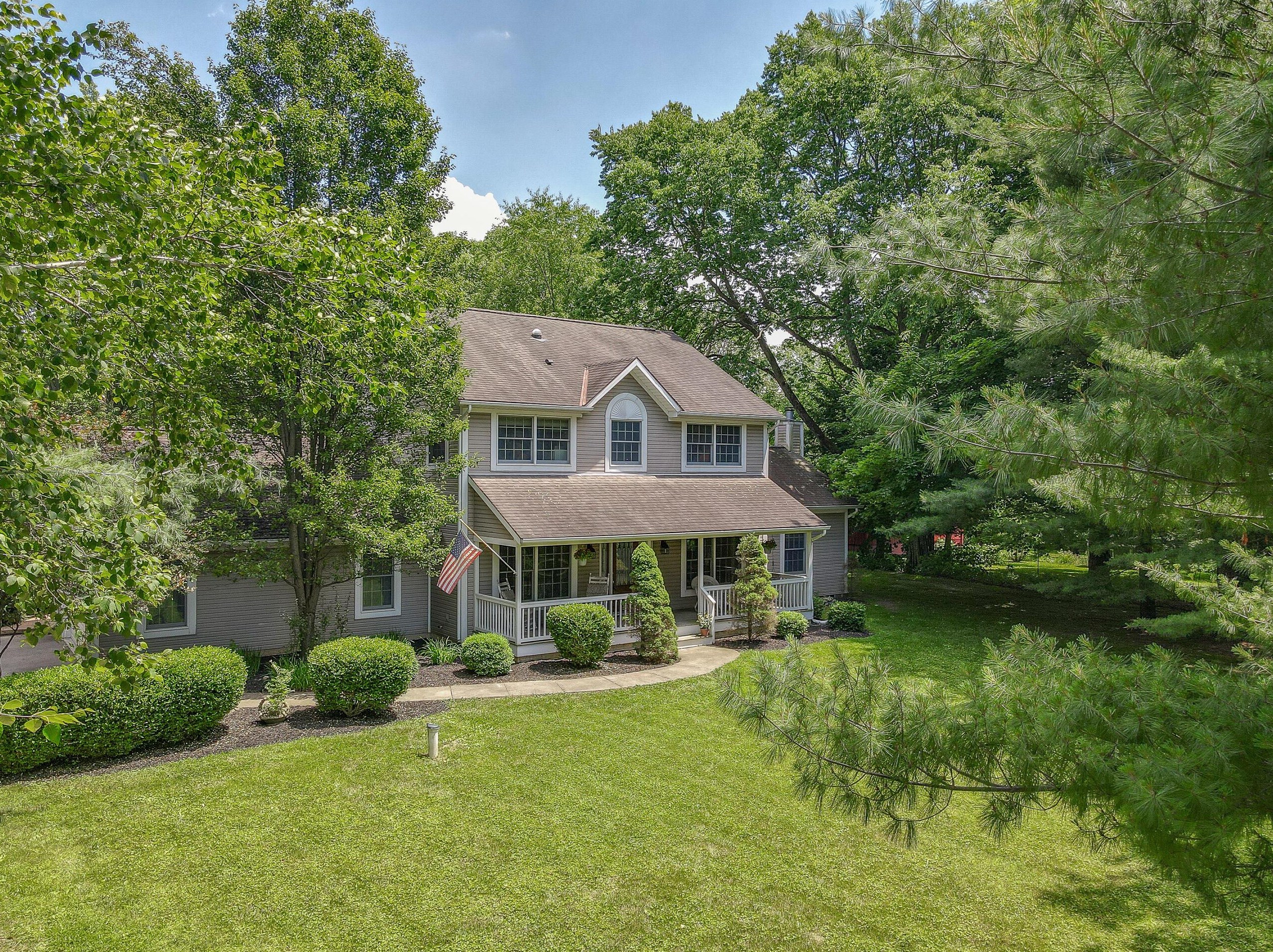 277 Clouse Ln, Granville, OH 43023-1428